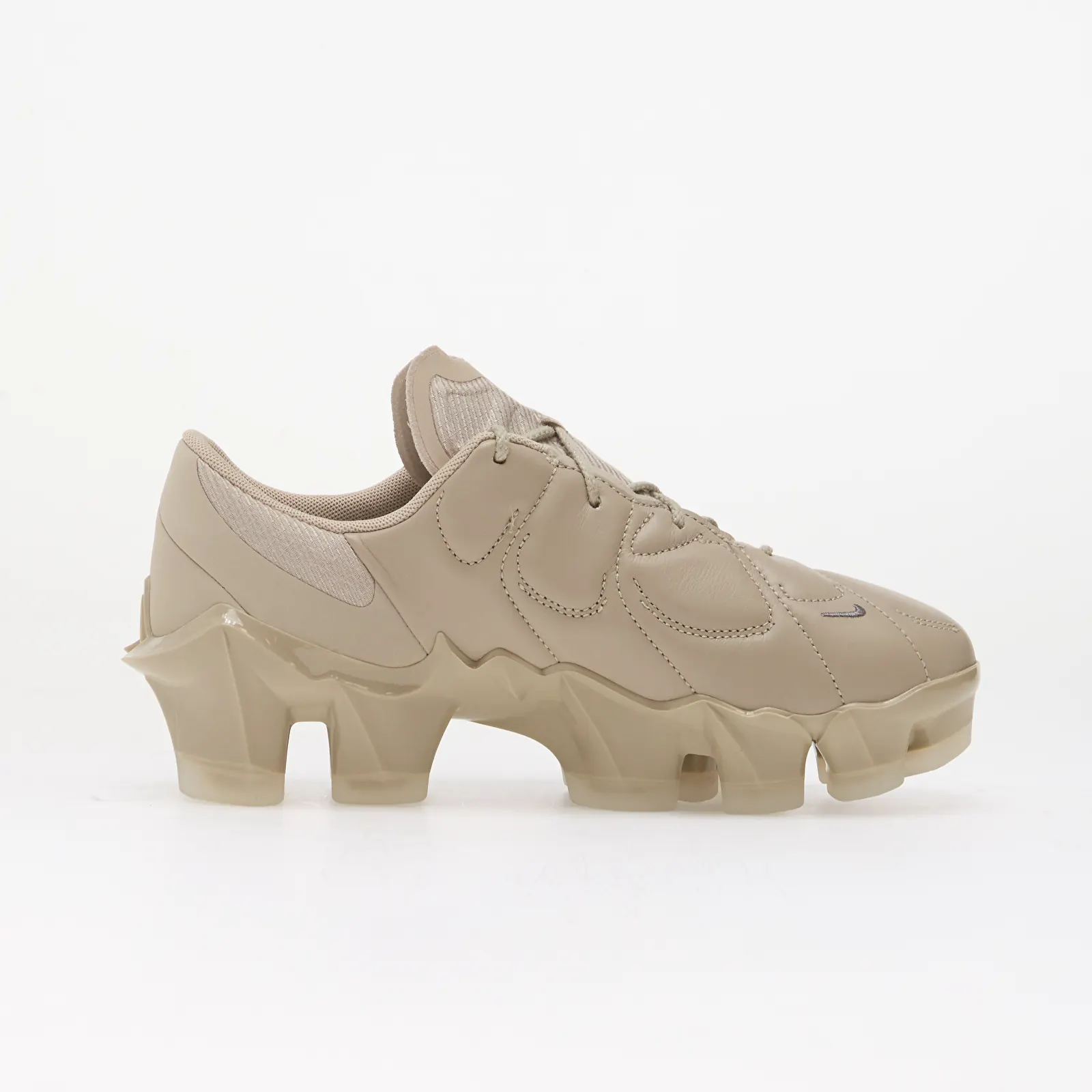 Dámske tenisky Nike First Sight Mirage Cream II/ Metallic Dark Grey-Clear