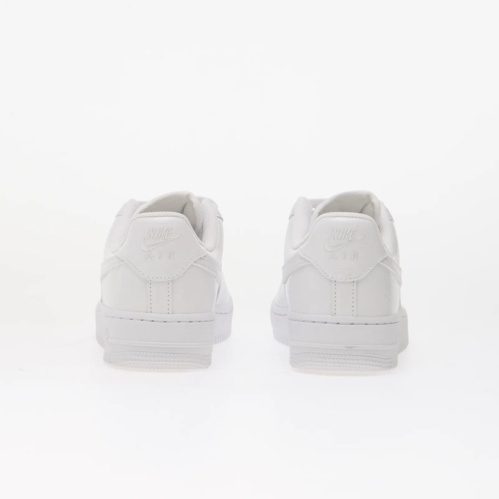 Γυναικεία sneakers Nike Air Force 1 '07 White/ White-Metallic Silver