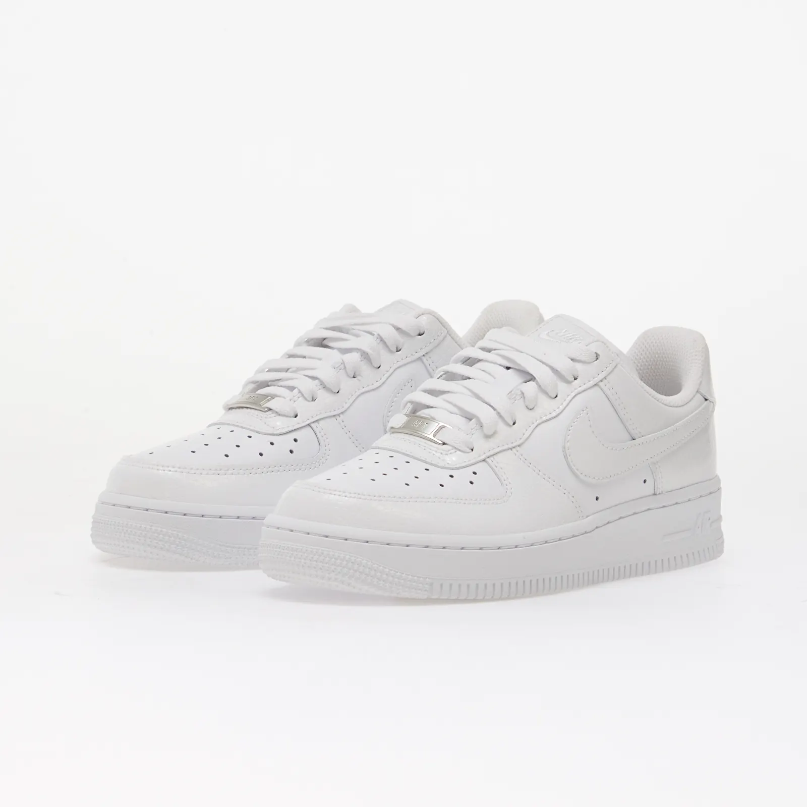 Γυναικεία sneakers Nike Air Force 1 '07 White/ White-Metallic Silver