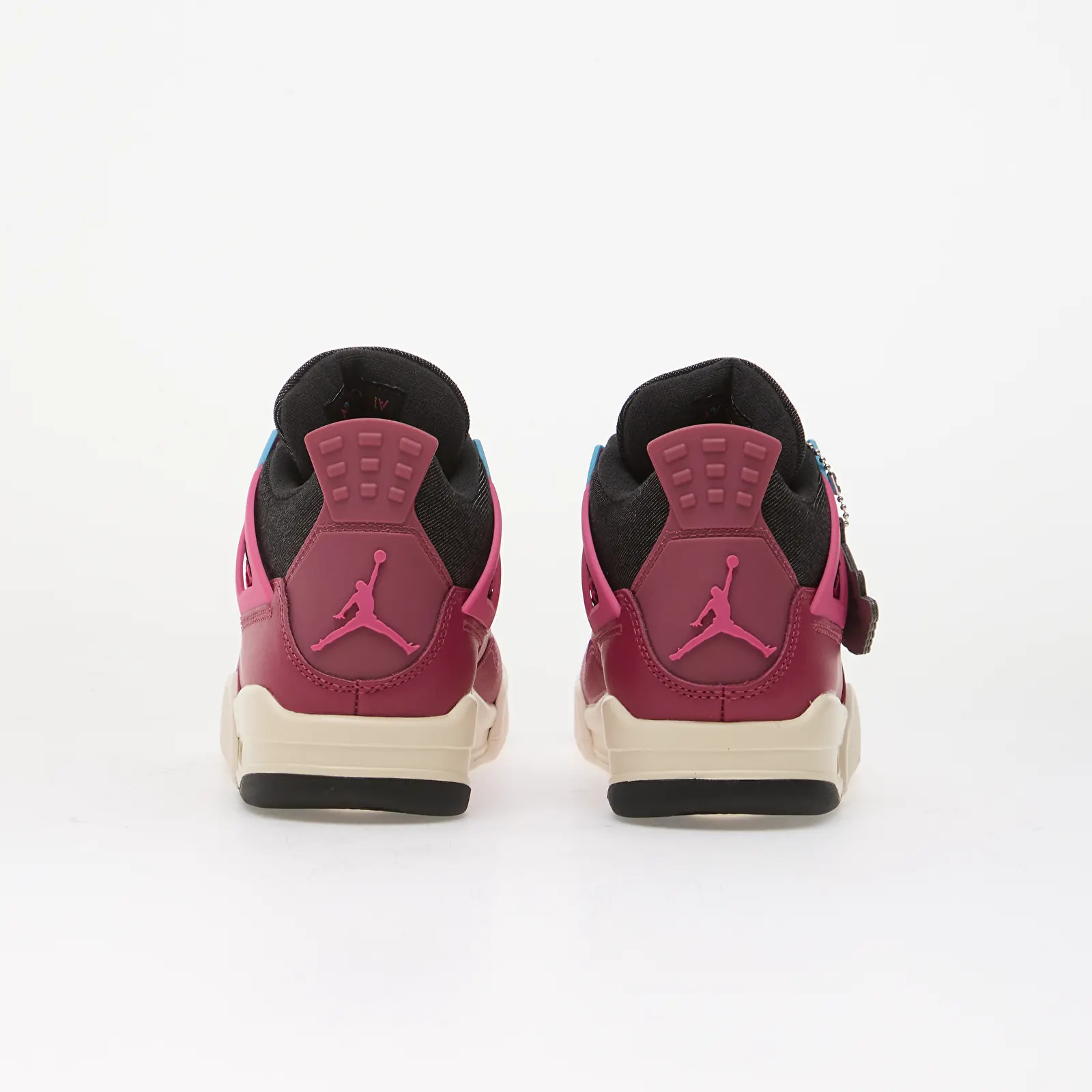 Detské tenisky a topánky Air Jordan 4 Retro Kids "She's A Star" Sweet Beet/ Desert Pink-Off Noir-Chalk