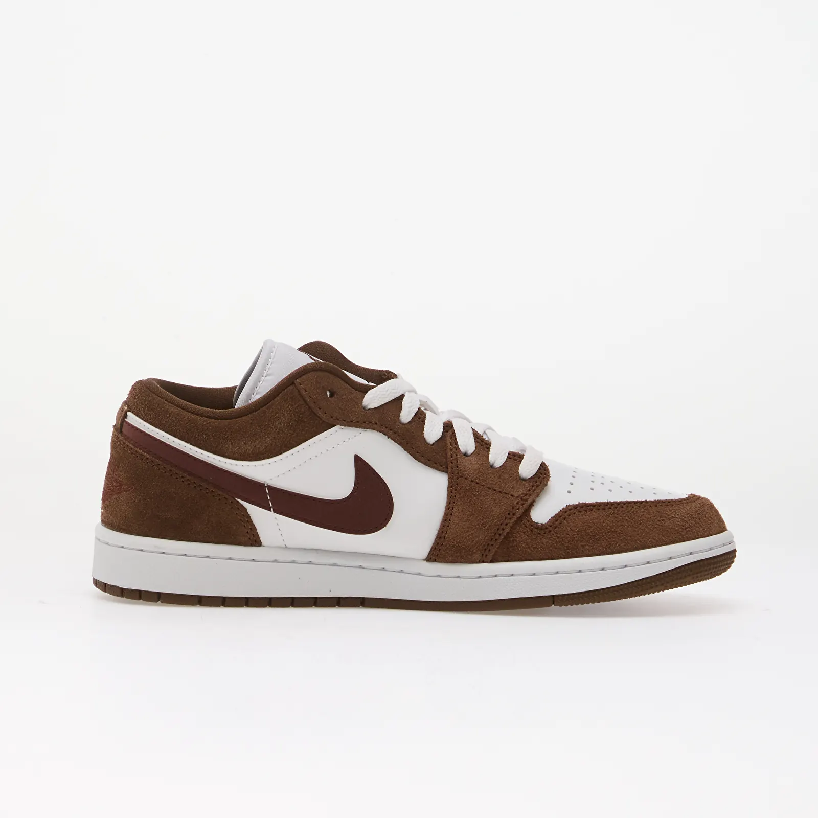 Женские кроссовки Air Jordan 1 Low Cacao Wow/ Bronze Eclipse-White