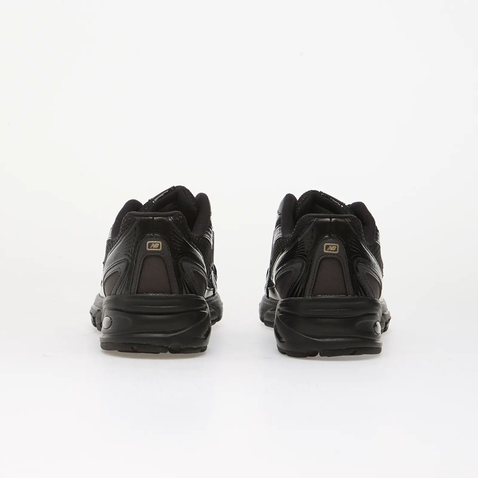 Herresko New Balance 740 Black/ Black Cement