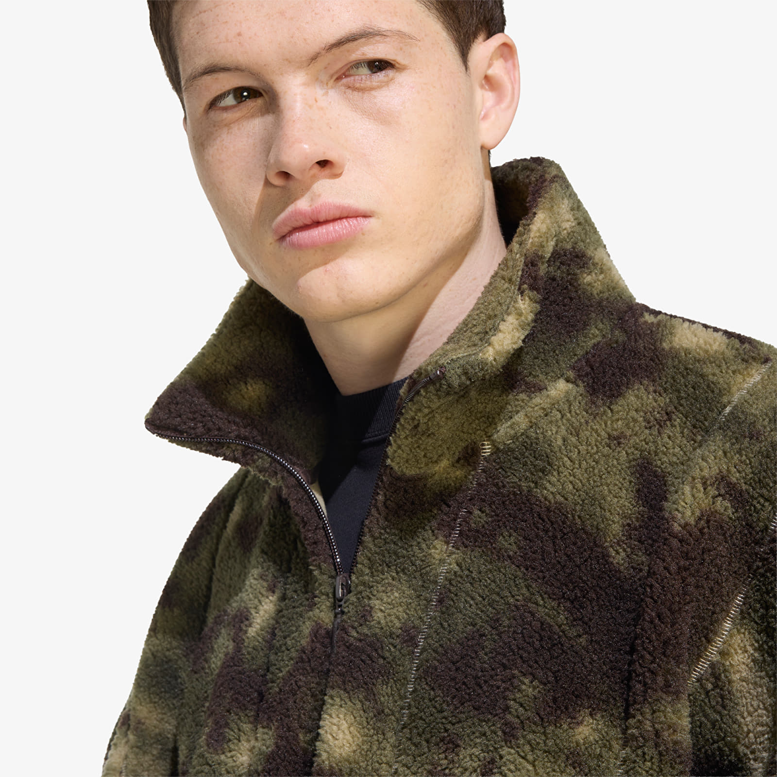 Sweatjacken und Sweatshirts adidas Camo Polarfleece TT Olive Strata