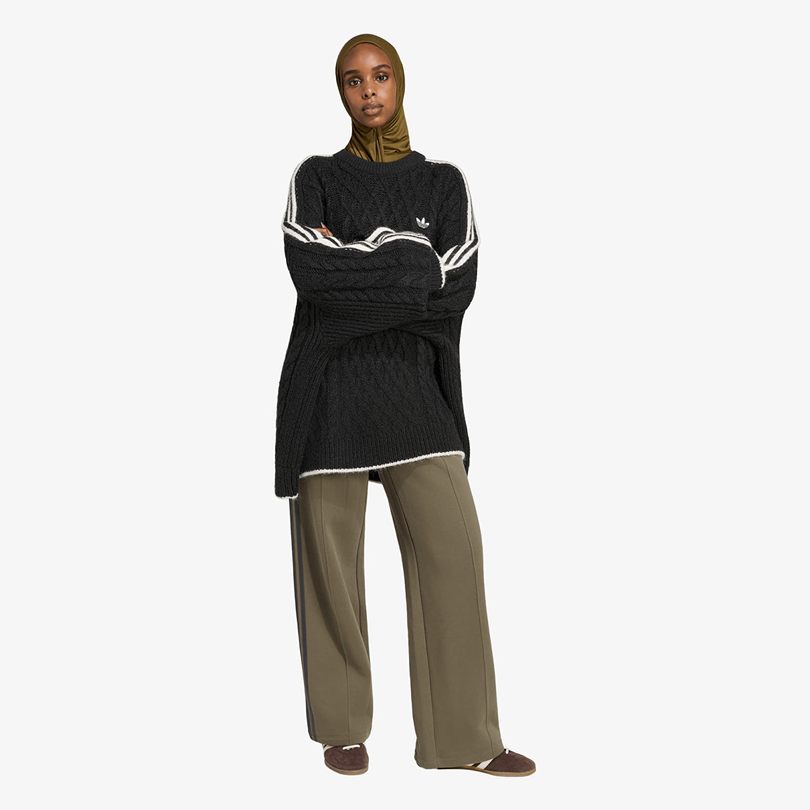 Kampsunid adidas Cableknit Sweater Black/ Chalk White
