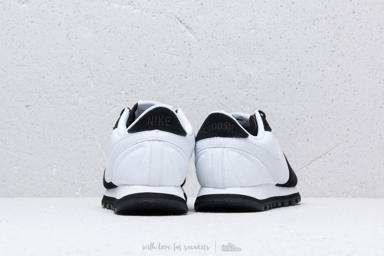 Дамски кецове и обувки Nike W Pre-Love O.X. Black/ White-White