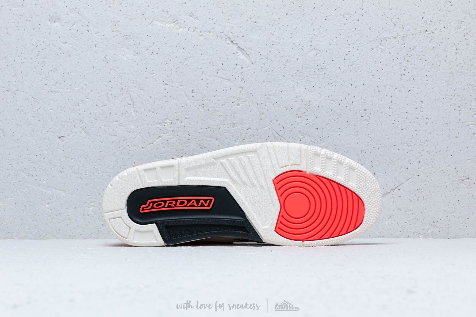 Vīriešu apavi Air Jordan Legacy 312 Sail/ Desert Camo-Infrared 23