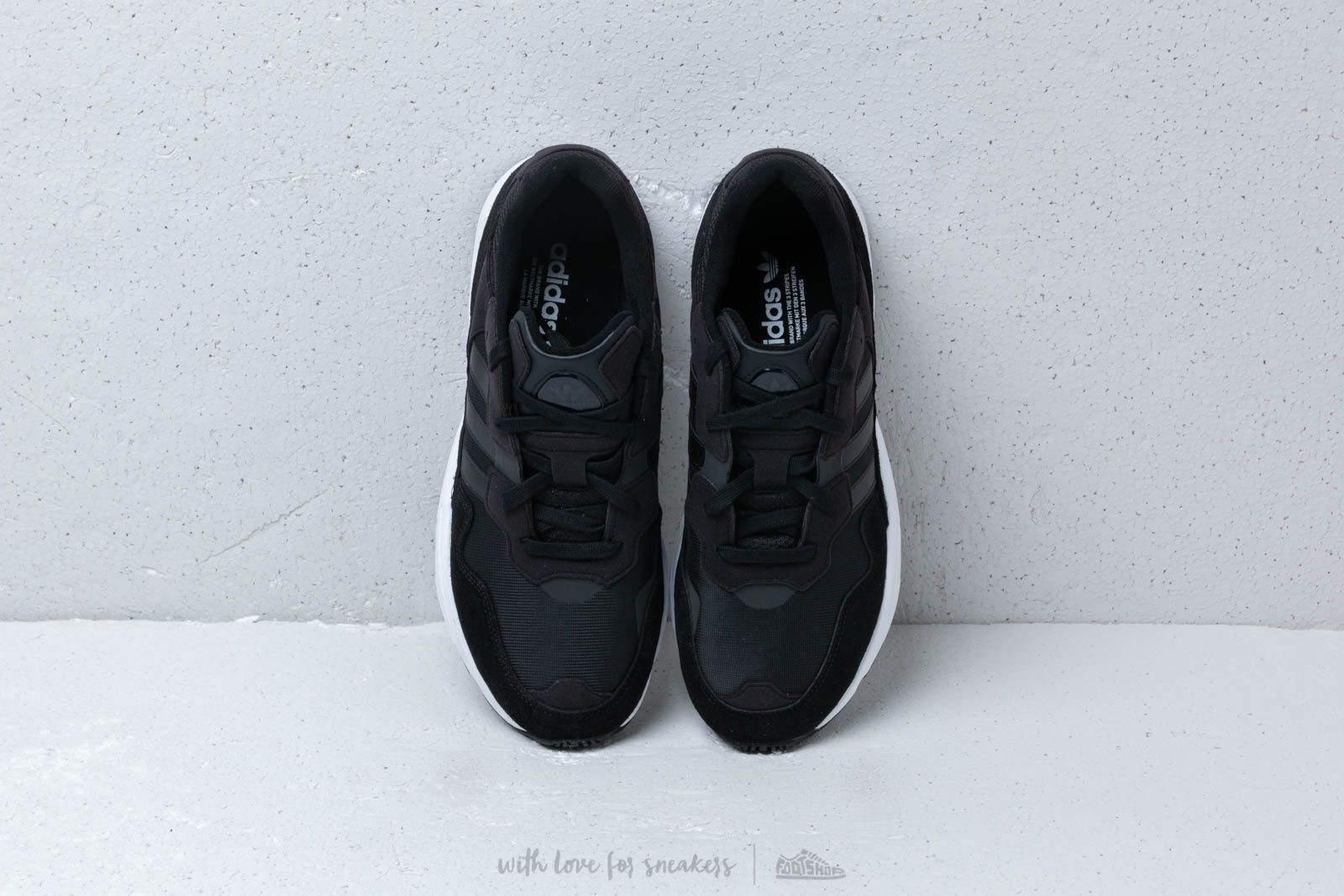 Yung 96 outlet noir et blanc