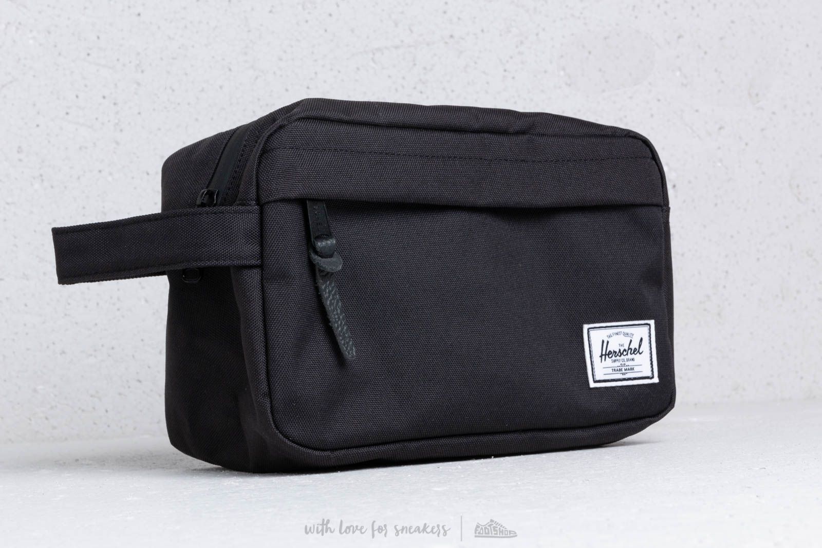 Sacchetti Herschel Supply Co. Chapter Travel Kit Black