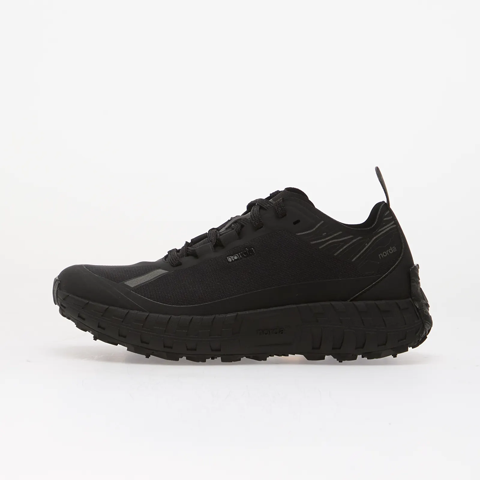 Sneaker für Frauen Norda 001A Stealth Black