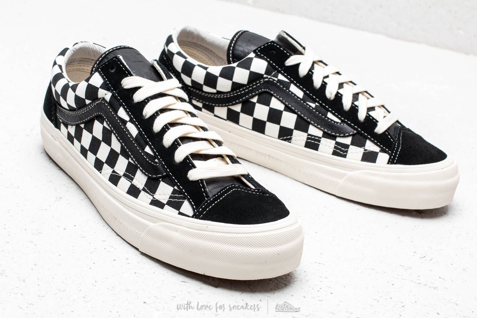 Vans style 36 modernica top