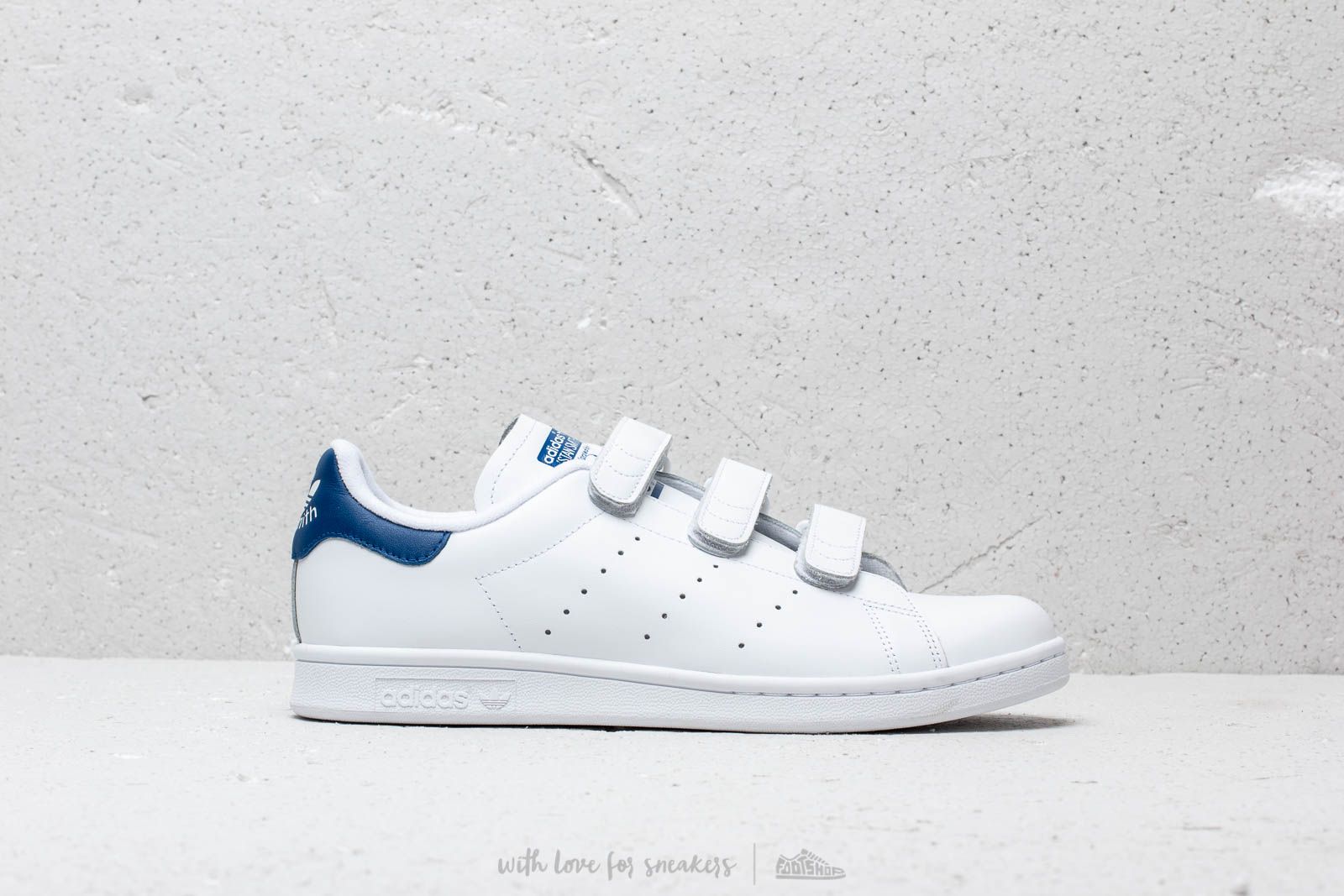 Stan smith bleu marine a scratch hot sale