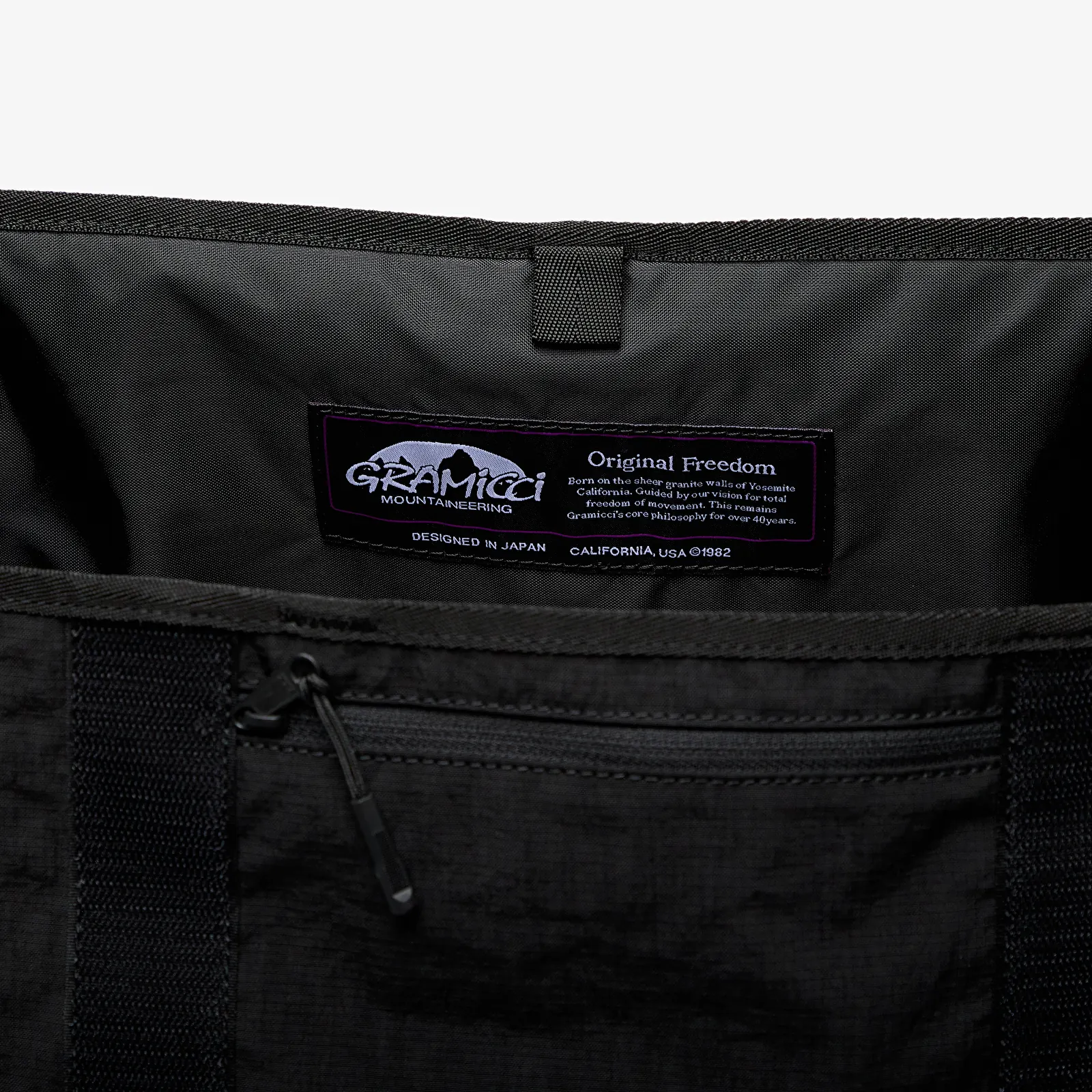 Tašky cez rameno Gramicci Messenger Bag Black