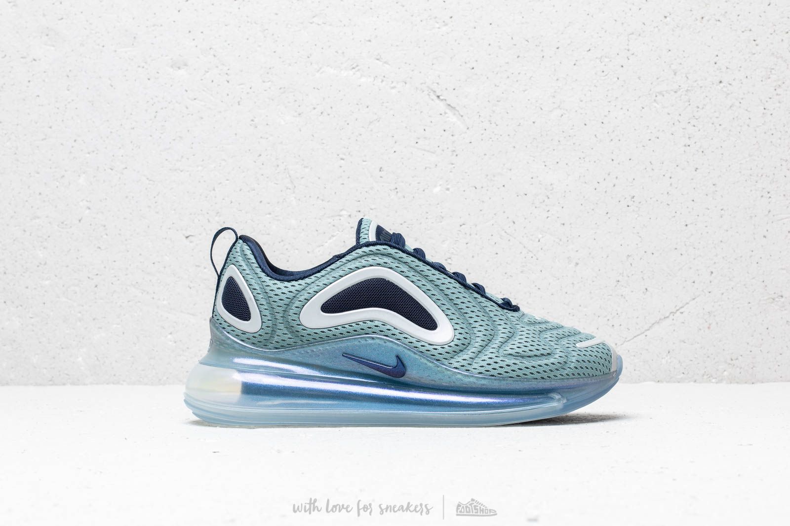 Women's shoes Nike W Air Max 720 Metallic Silver/ Midnight Navy