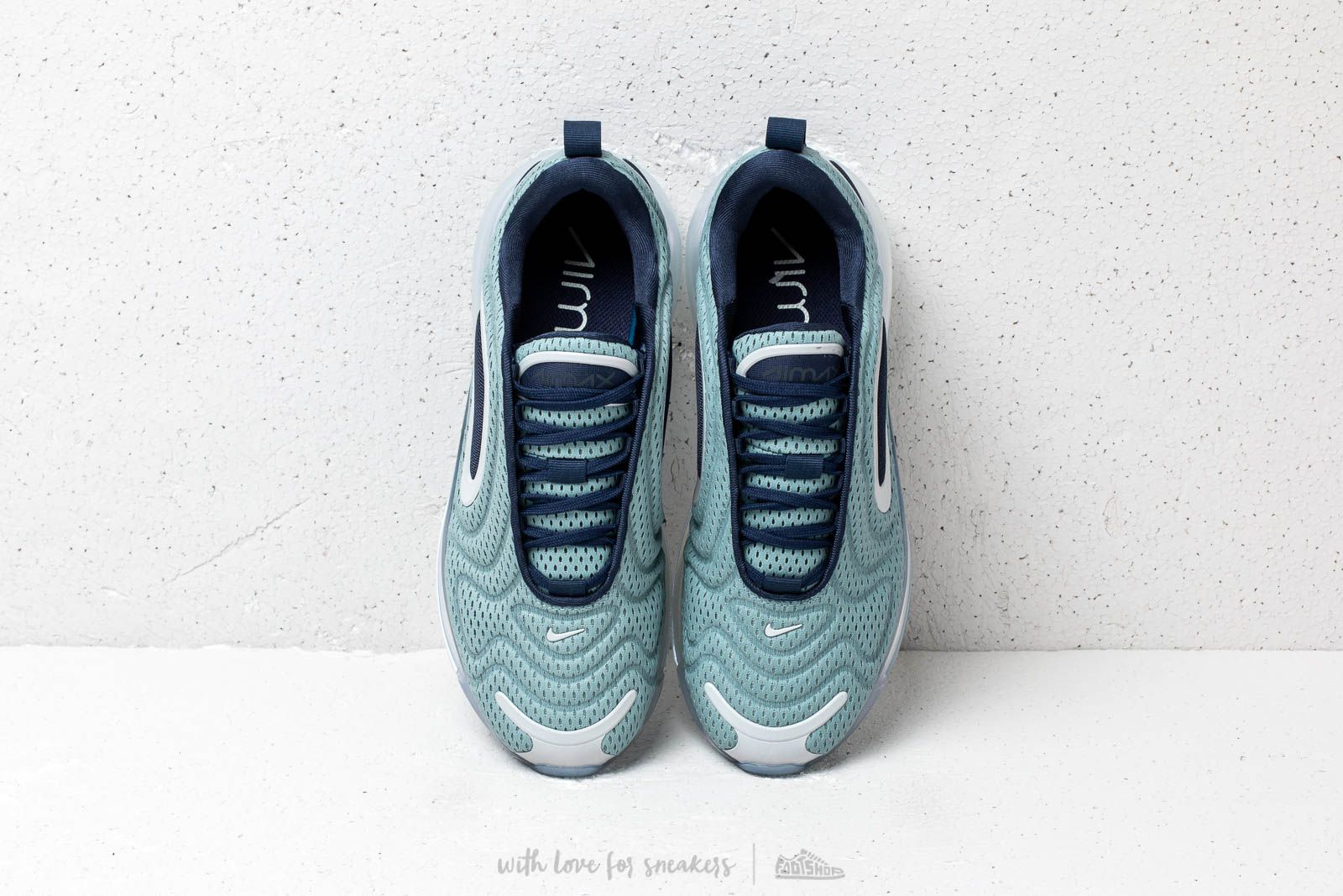 Scarpe donna Nike W Air Max 720 Metallic Silver Midnight Navy
