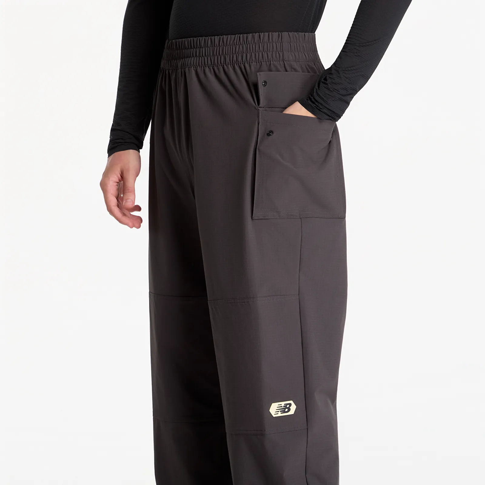 Bukser New Balance Street Classics Ripstop Pant Black Cement