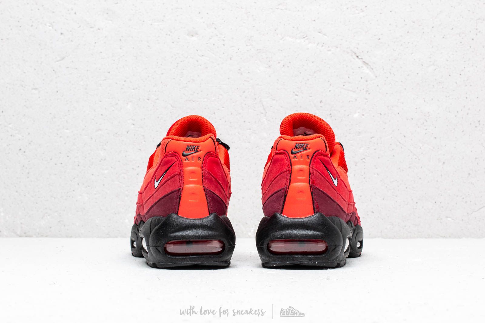 Men s shoes Nike Air Max 95 Og Habanero Red White University Red Footshop