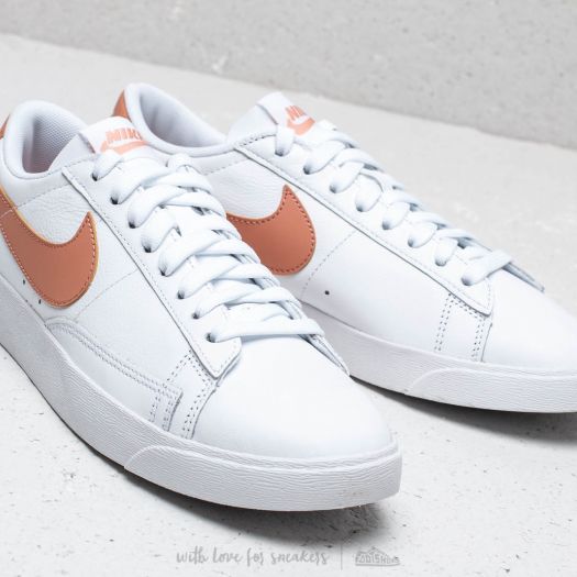 Womens nike shoes hotsell white with rose gold