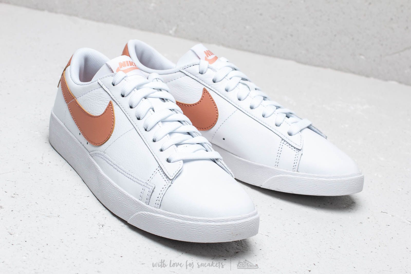 White and rose gold nikes hot sale