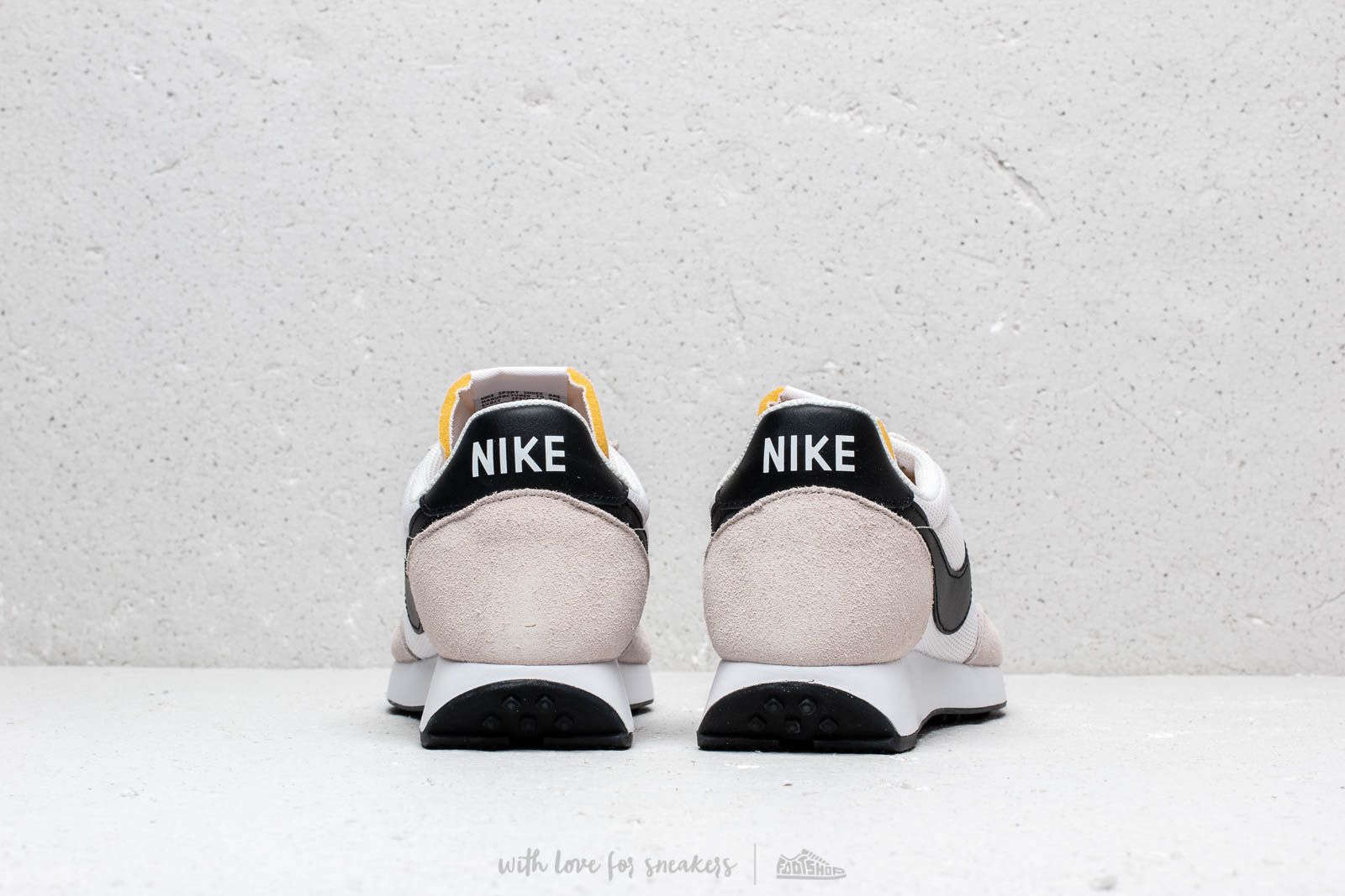 Nike tailwind phantom sales