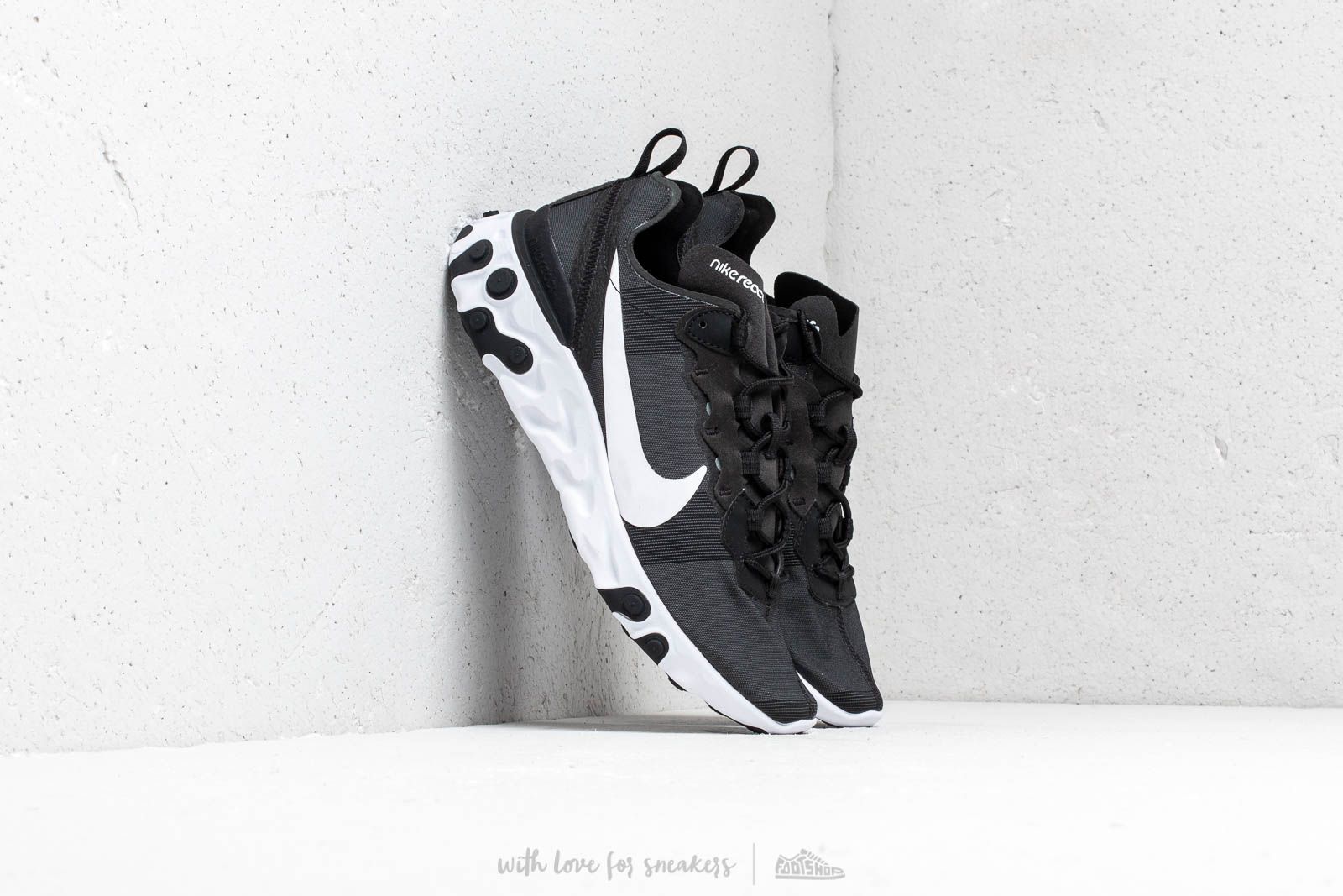 Încălțăminte și sneakerși pentru bărbați Nike React Element 55 Black/ White