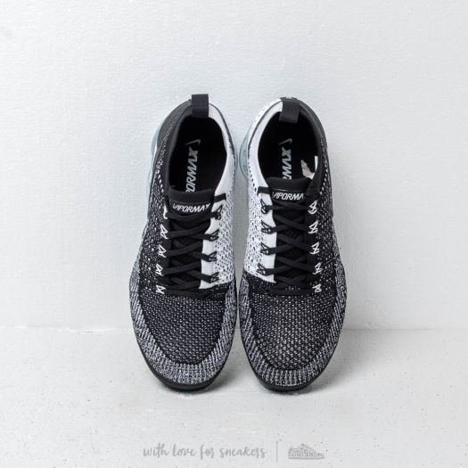 Vapormax flyknit 2 black and white mens outlet