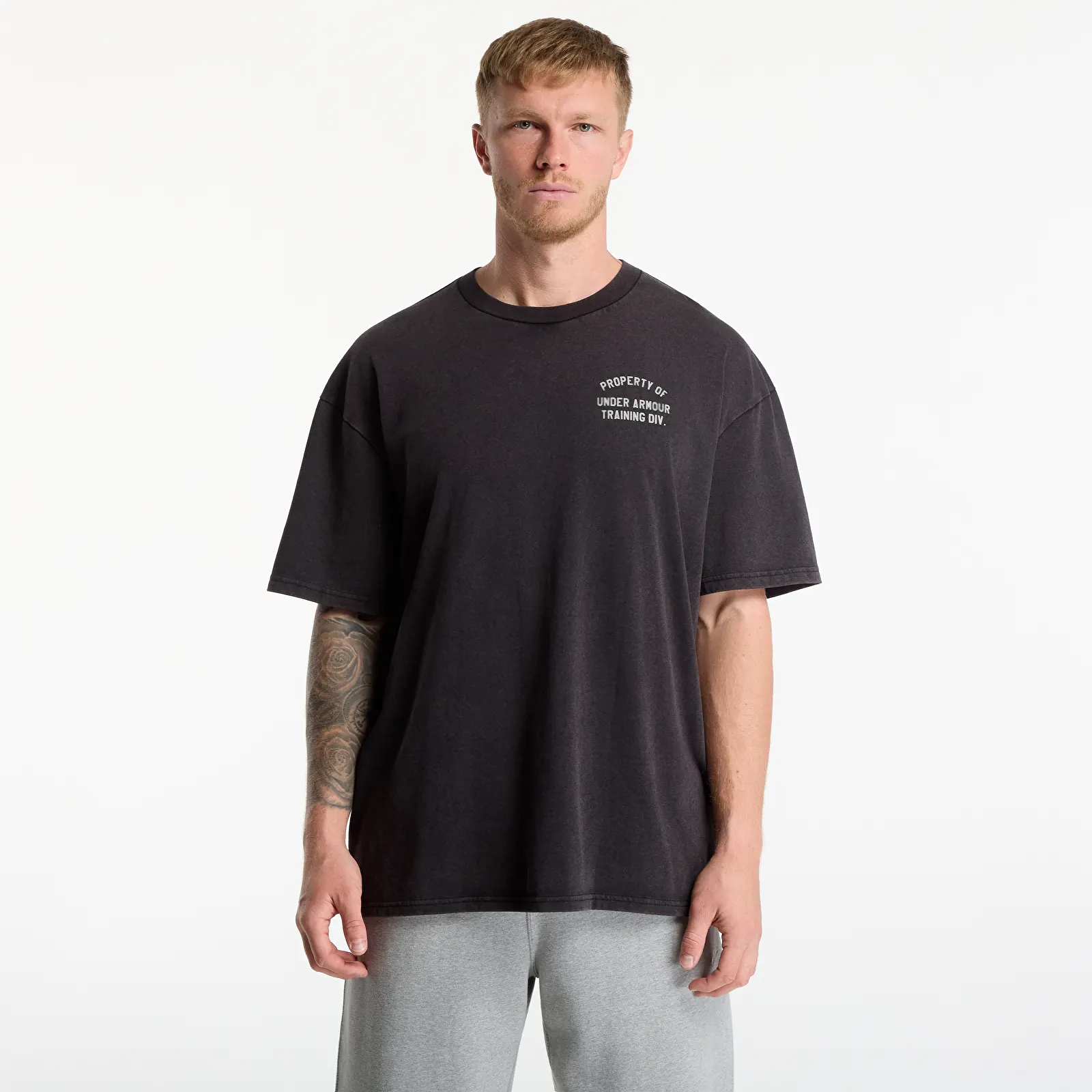 T-shirts Under Armour M HWT Property OF SS Ultimate Black/ Titanium