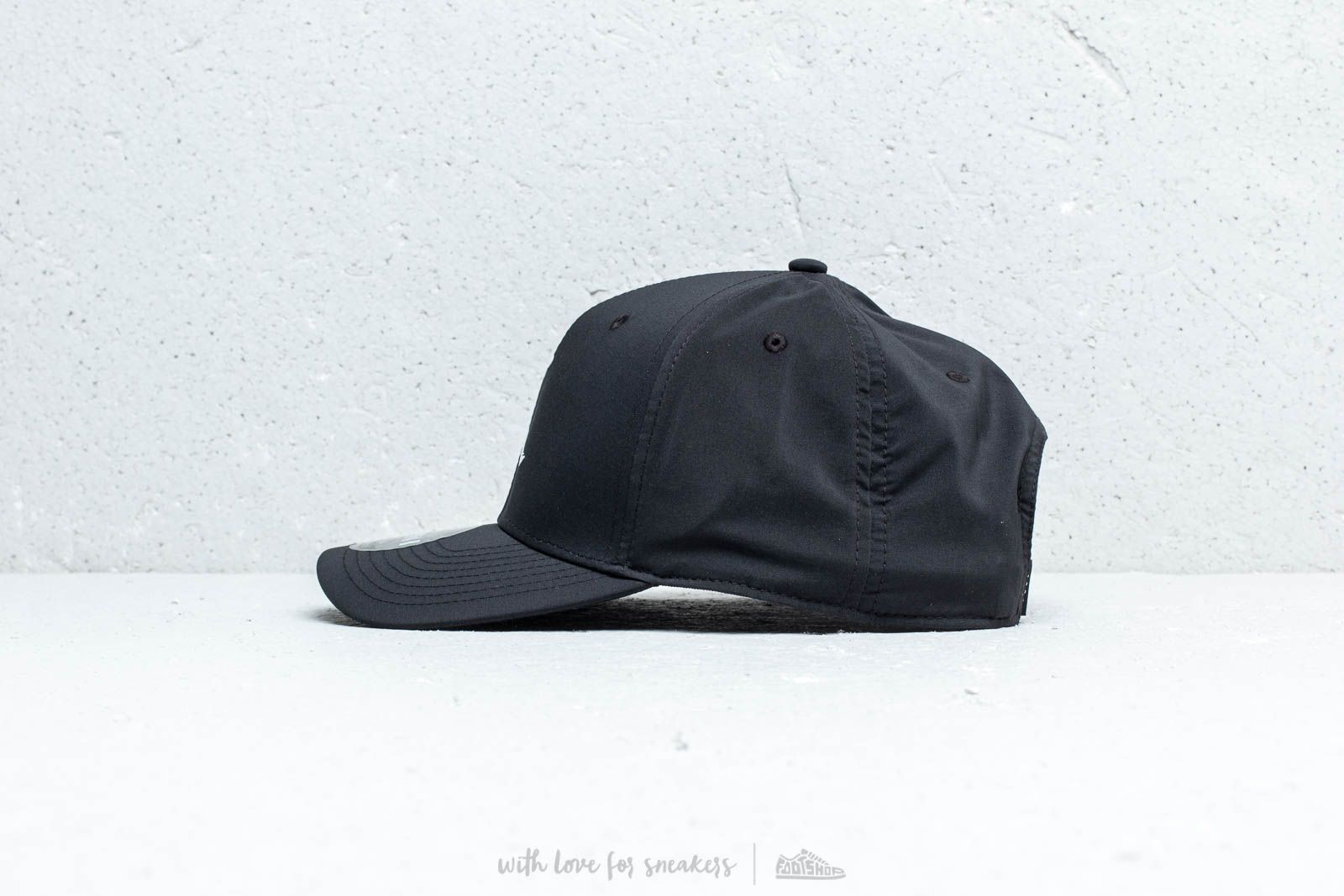 Cappelli Jordan Classic99 Snapback Black/ White