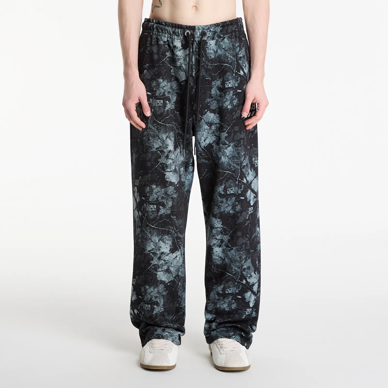 Melegítő L/AB c/o Off-White™ Printed Camo Jogger Black