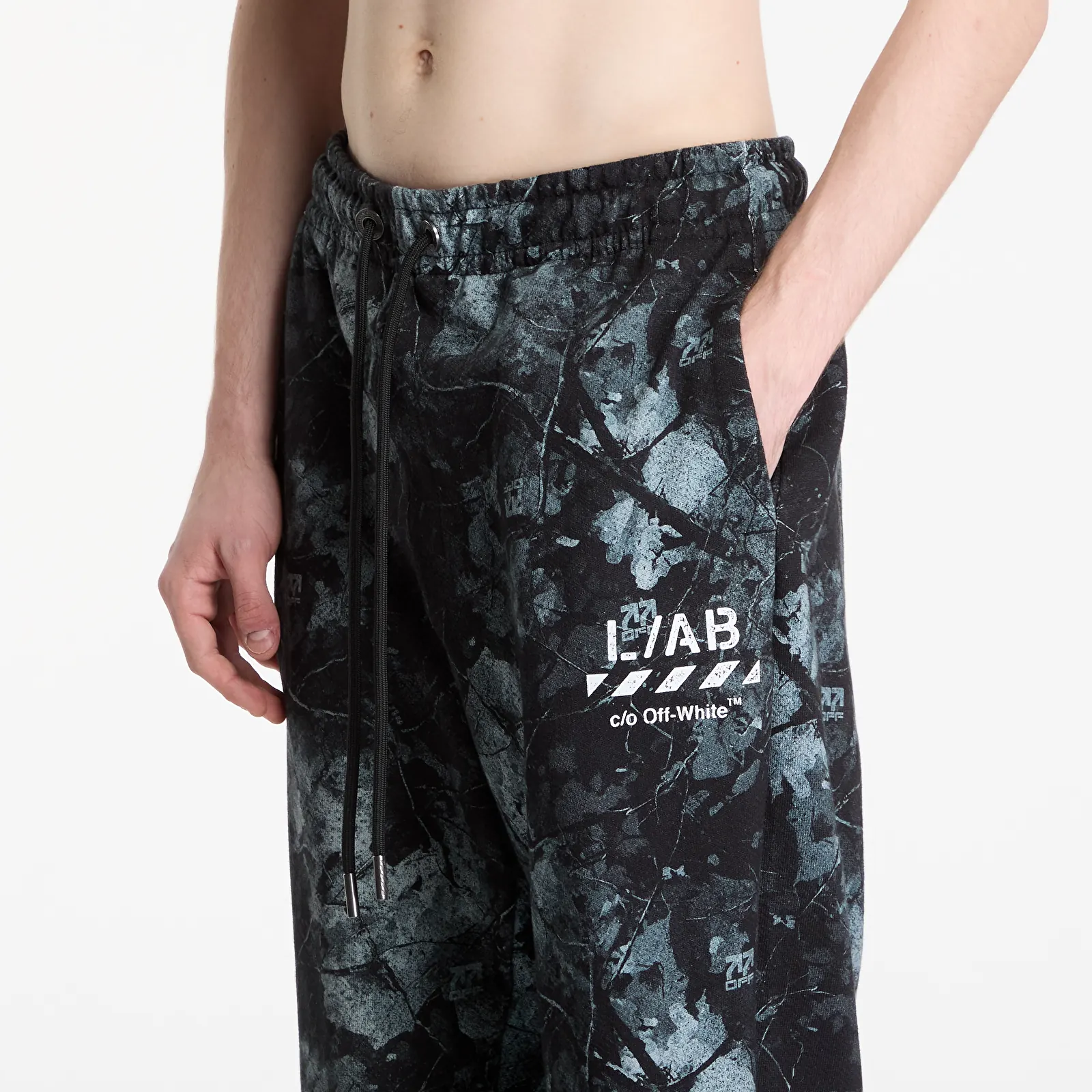 Melegítő L/AB c/o Off-White™ Printed Camo Jogger Black