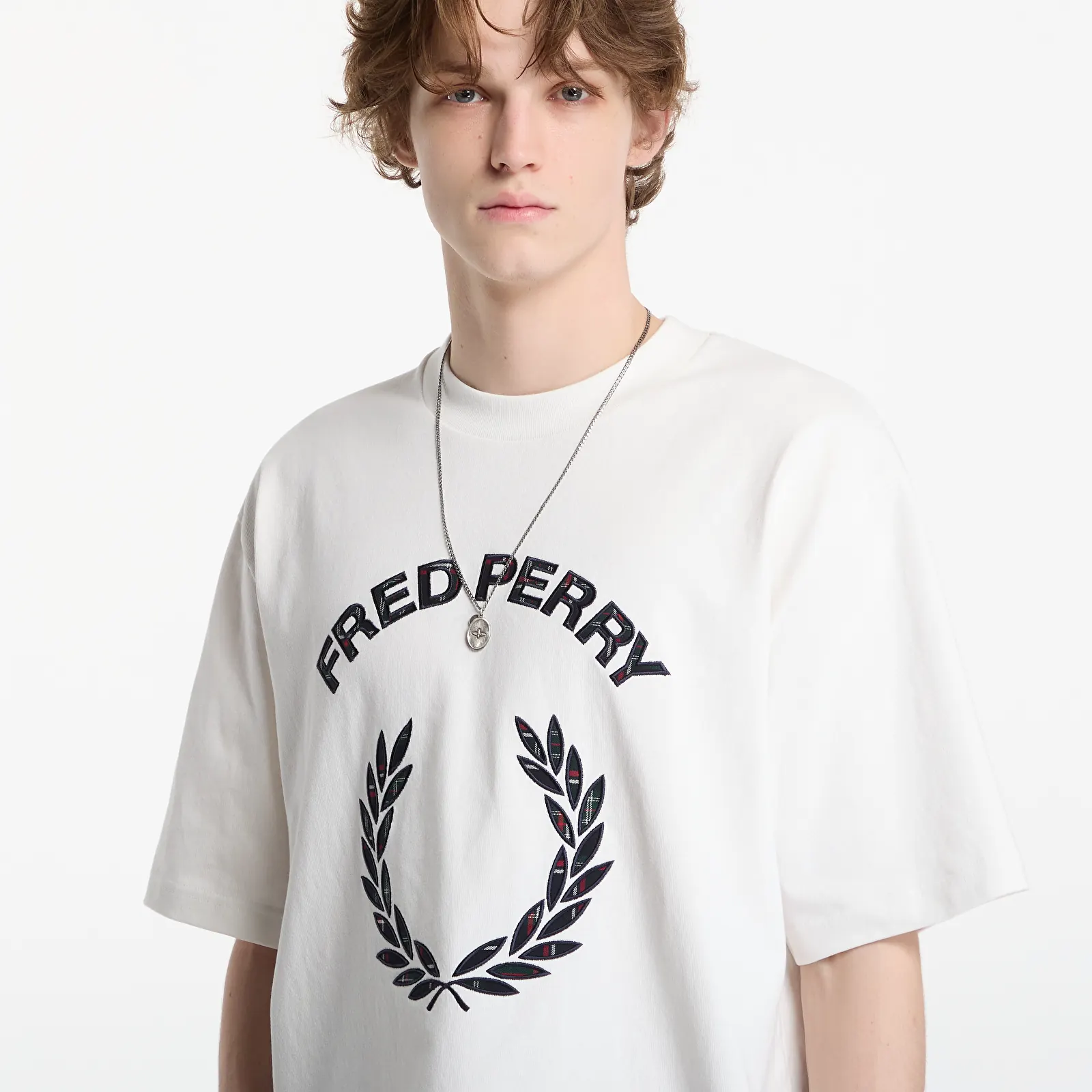 Magliette FRED PERRY Tartan Applique T-shirt Snow White