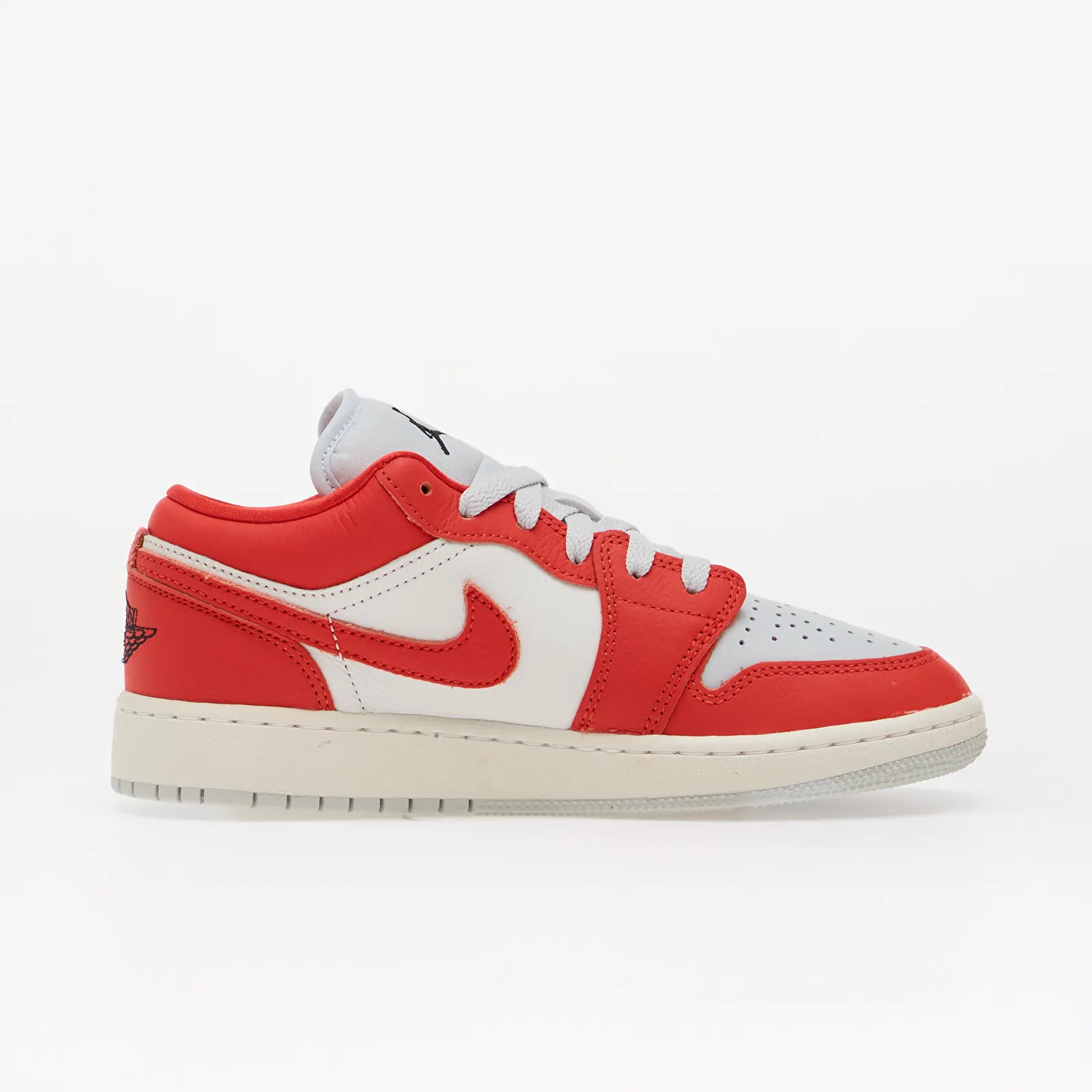 Мужские кроссовки Air Jordan 1 Low SE Pure Platinum/ Chile Red-Summit White