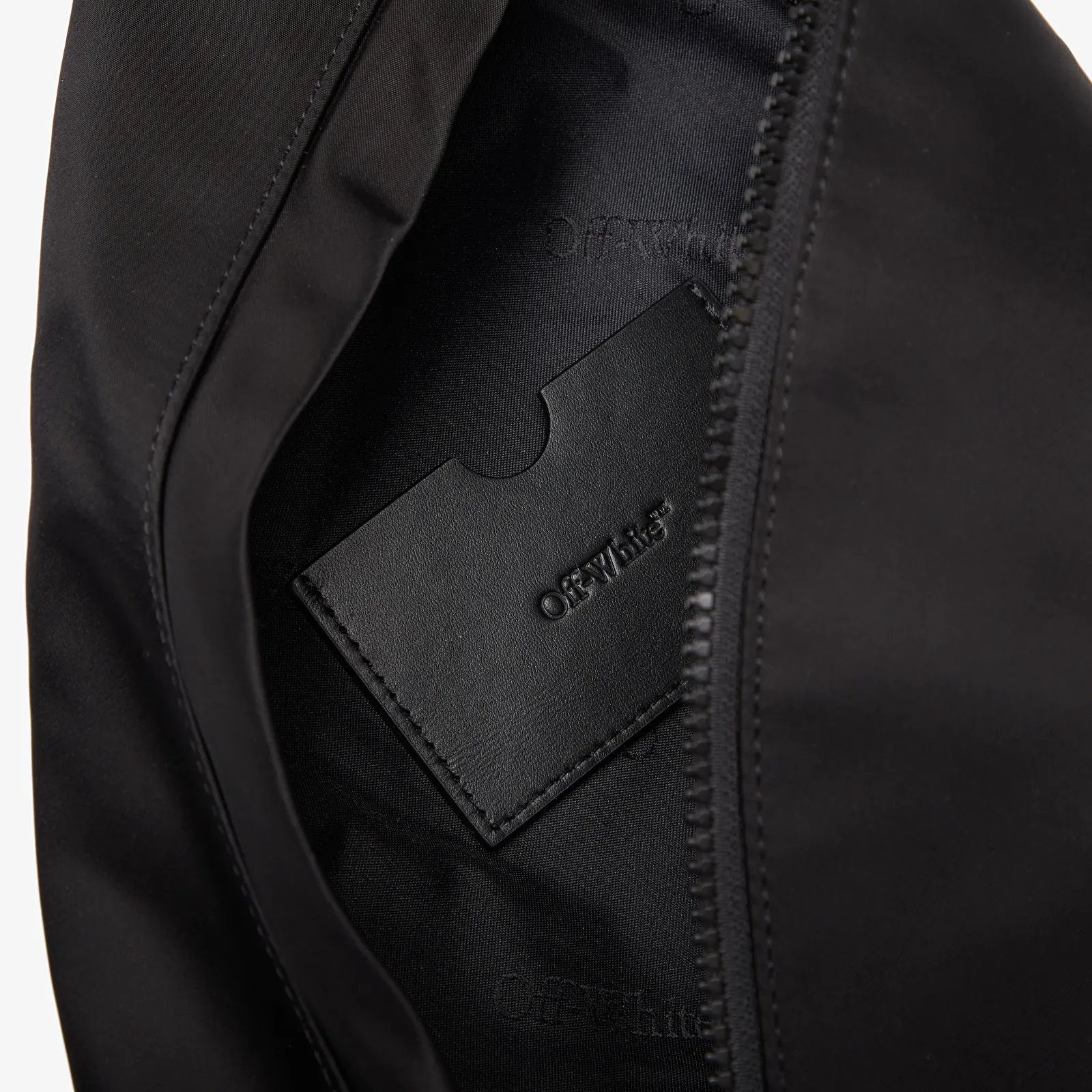 Genți de șold Off-White Outdoor Slingbag Black/ No Color