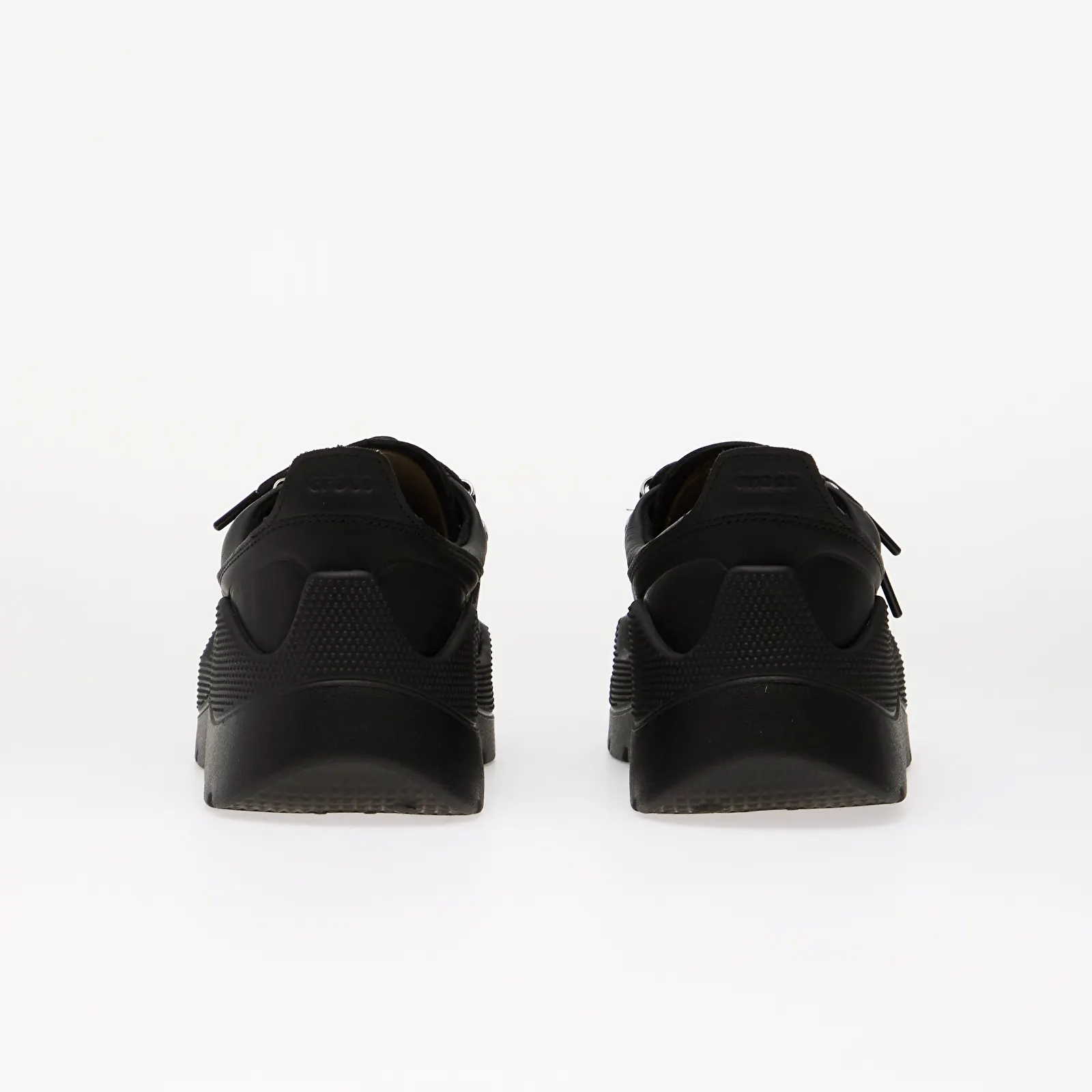 Chanclas para hombre Crocs Gallery Leather Shoe Black/ Black