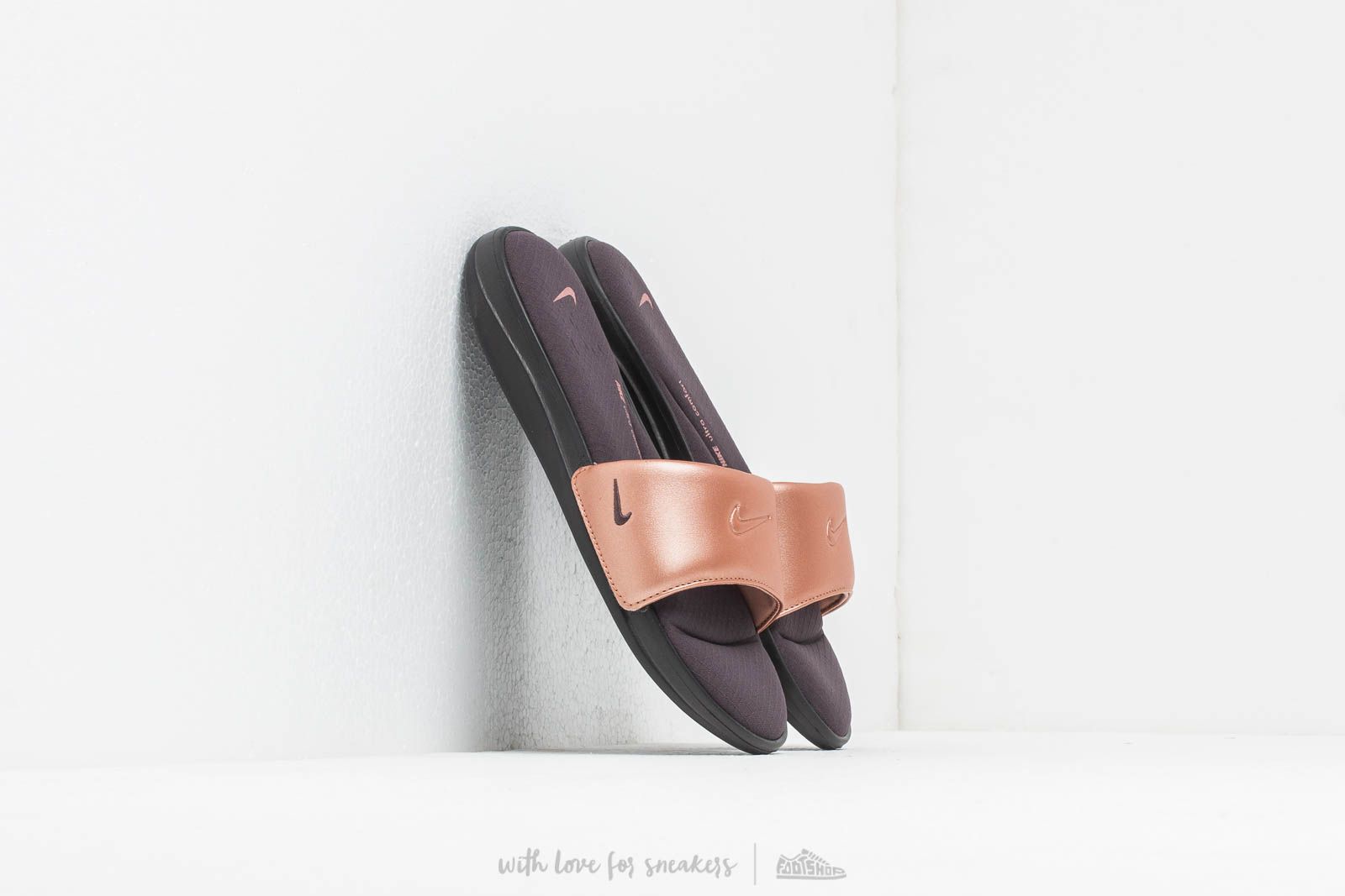 Cipők Nike Wmns Ultra Comfort3 Slide Thunder Grey/ Thunder Grey