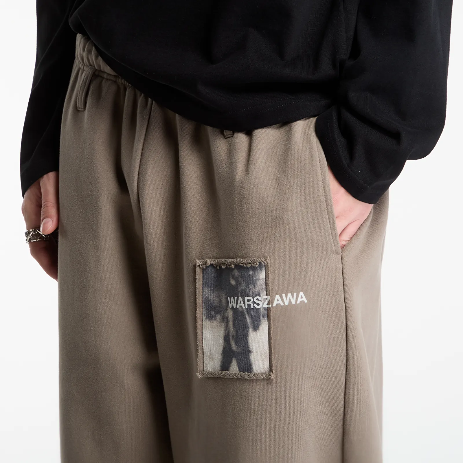 Spodnie dresowe MISBHV Warszawa Patched Baggy Sweatpants Cinder Black