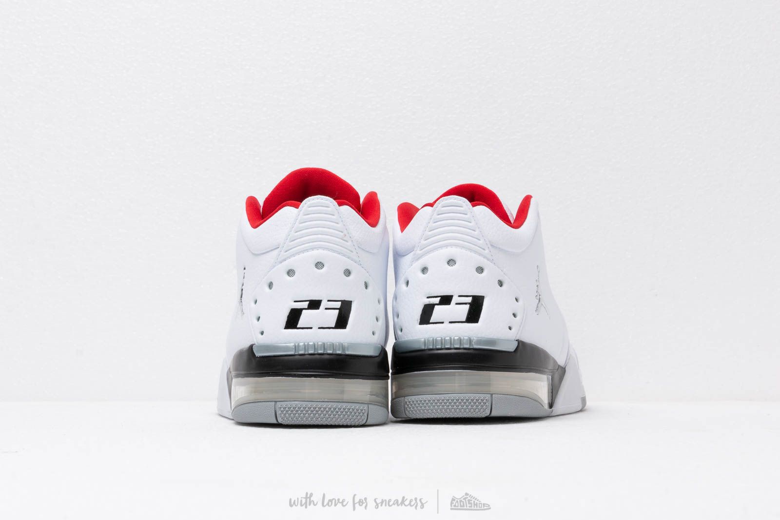 Meeste kingad Jordan Big Fund White/ Metallic Silver-Black