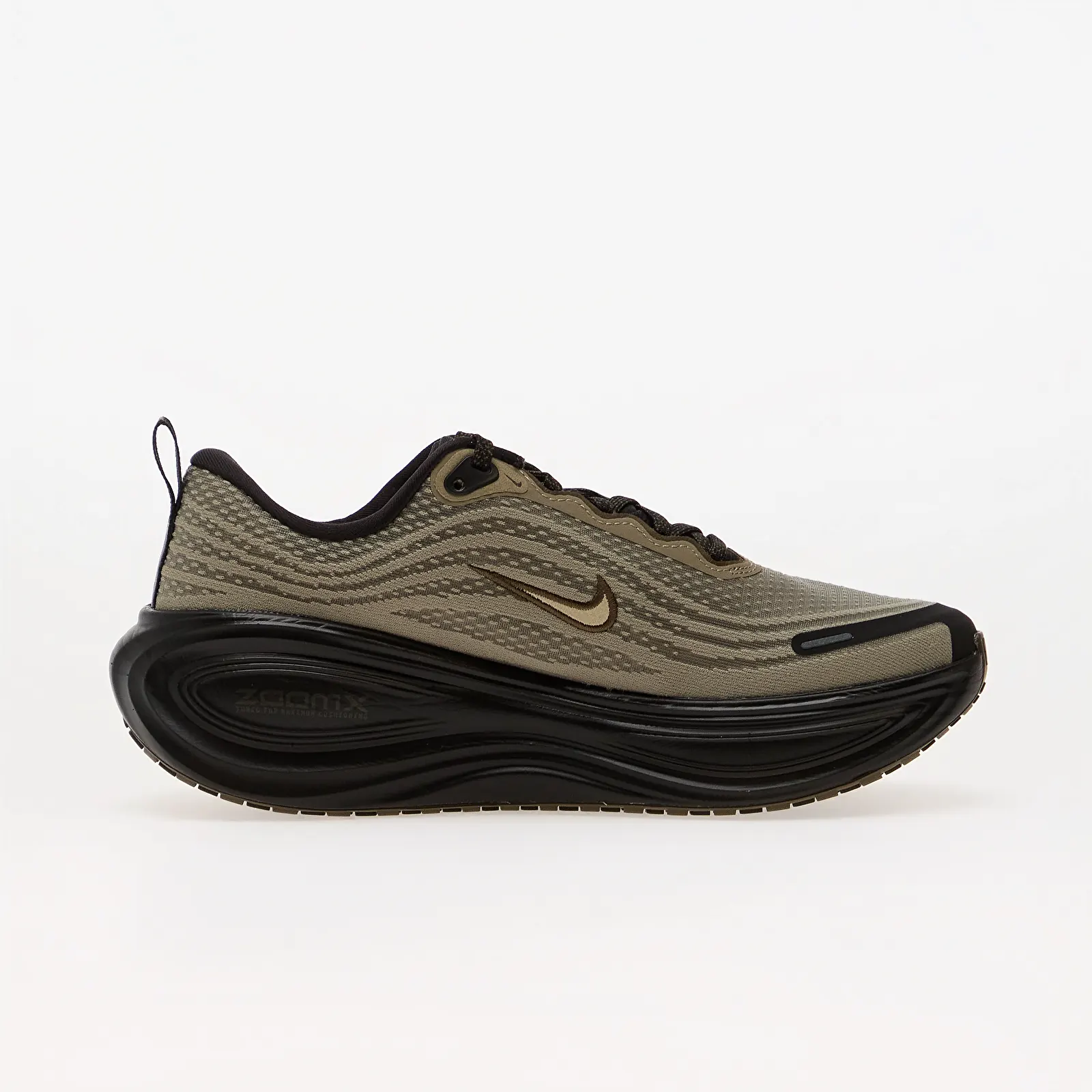 Baskets femme Nike Vomero Plus Matte Olive/ Black-Desert Khaki