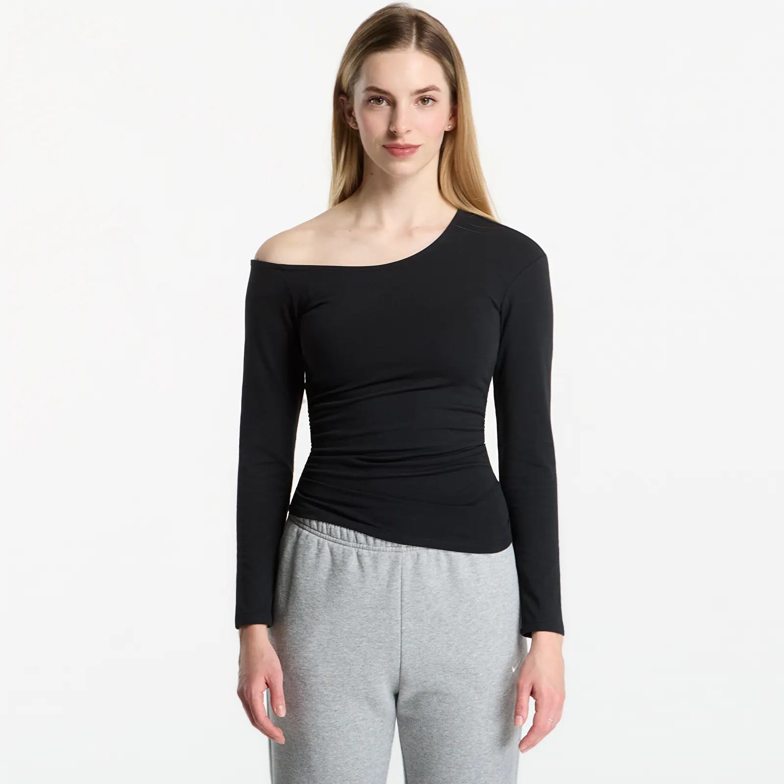 Hauts femme Nike Sportswear Women's Tight Off-Shoulder Long-Sleeve Top Black/ Sail