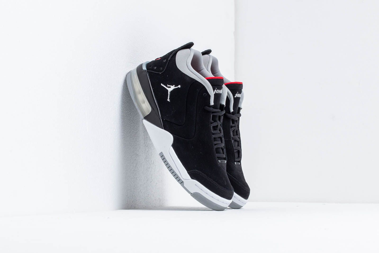 Meeste kingad Jordan Big Fund Black/ Metallic Silver-White