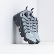 Vapormax plus top black dark grey