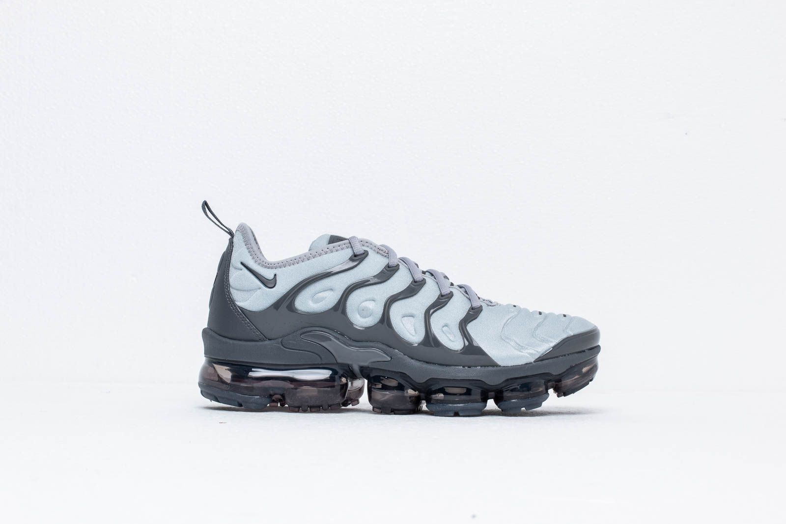 Air vapormax plus (wolf grey/dark grey) online