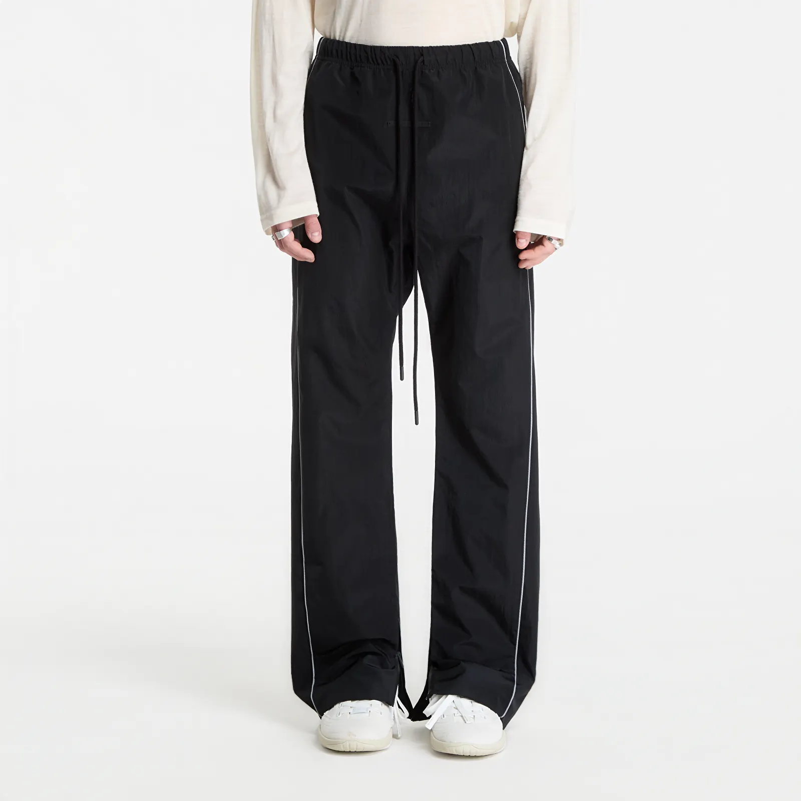 Meeste dressipüksid Fear Of God Essentials Classic Track Pant Black
