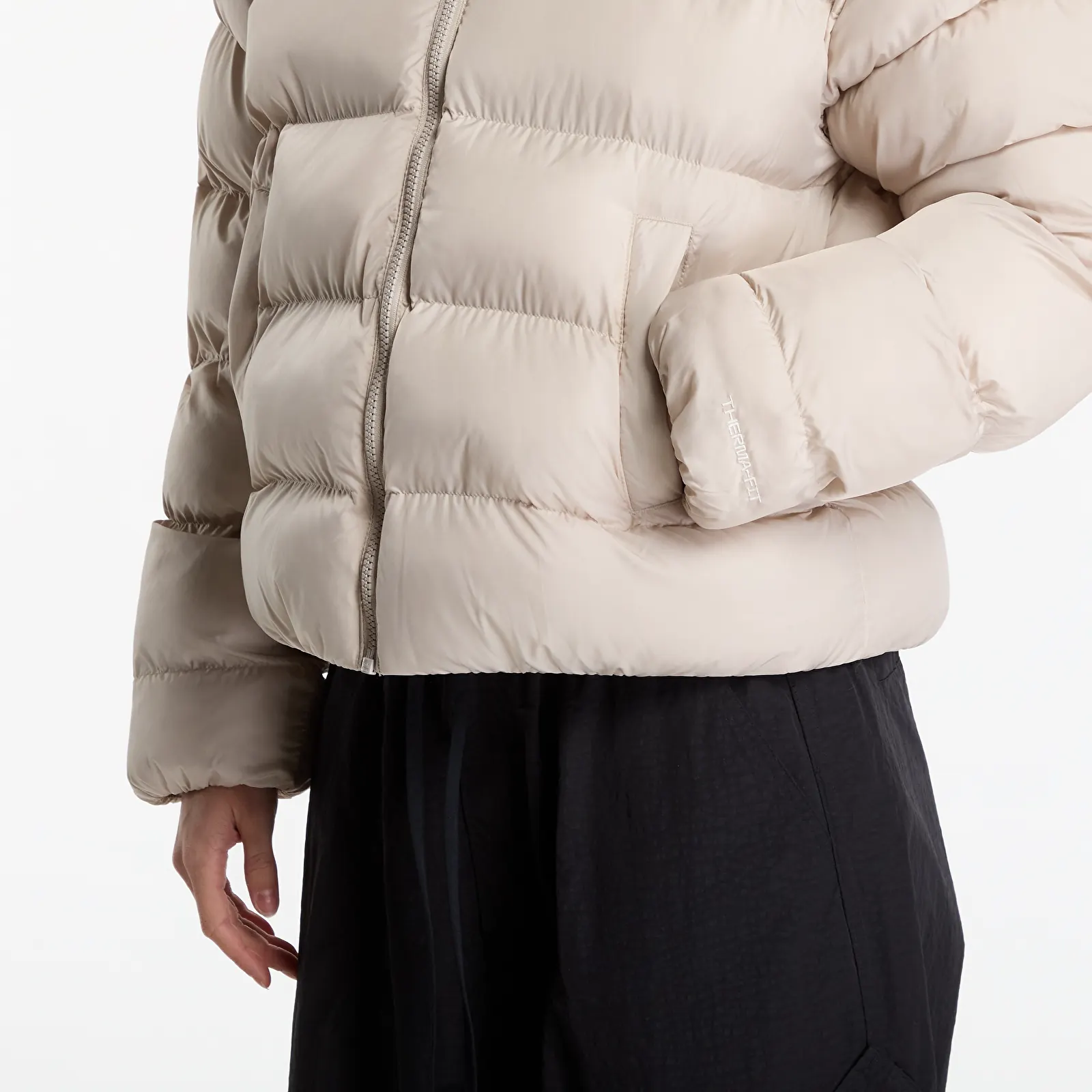 Жіночі куртки Nike Sportswear Therma-FIT Jacket Cream II/ Sail