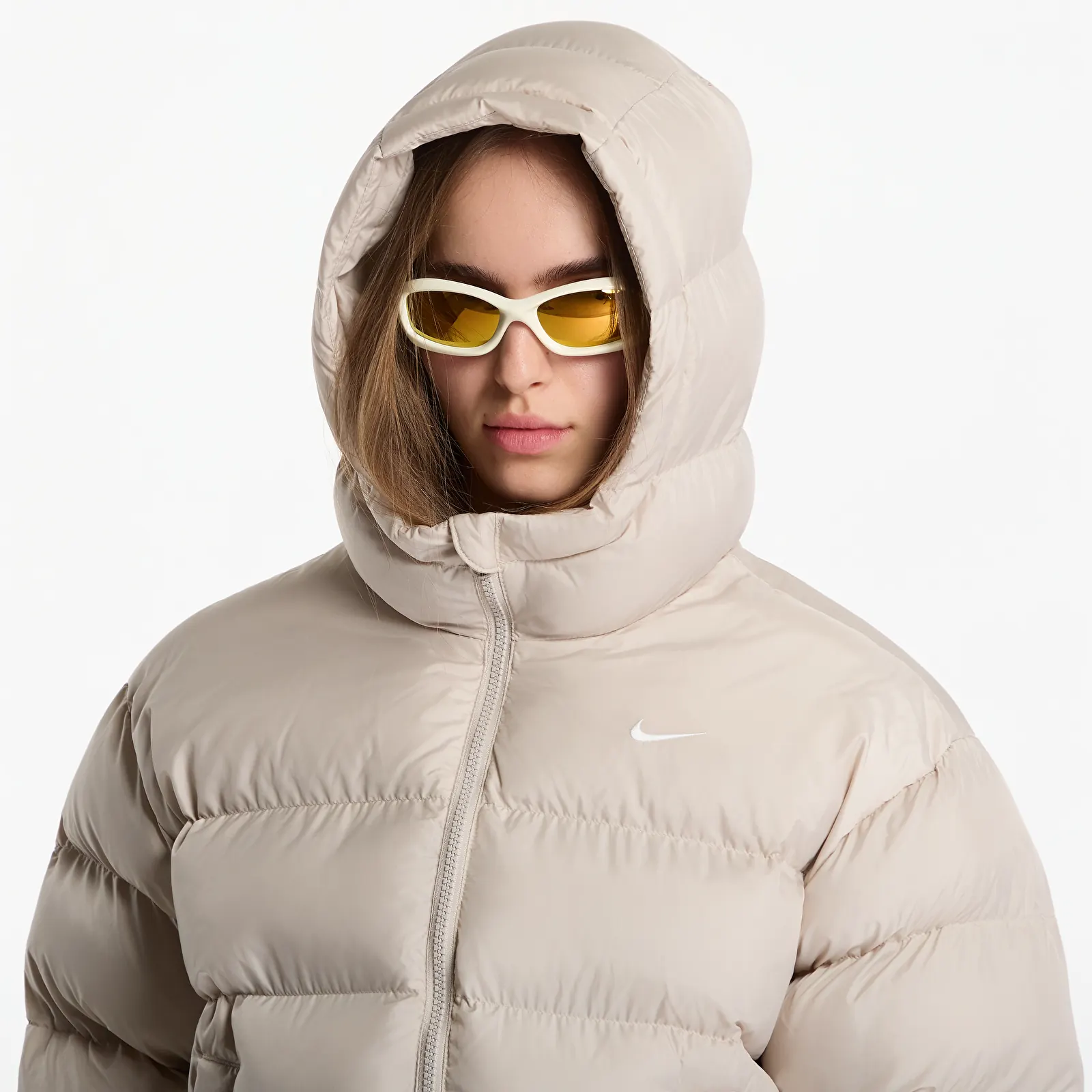 Жіночі куртки Nike Sportswear Therma-FIT Jacket Cream II/ Sail