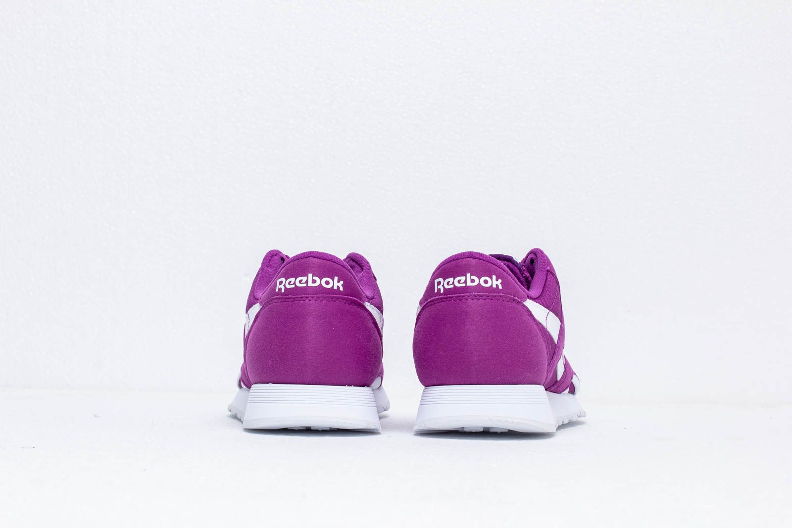 Reebok 2025 classic aubergine