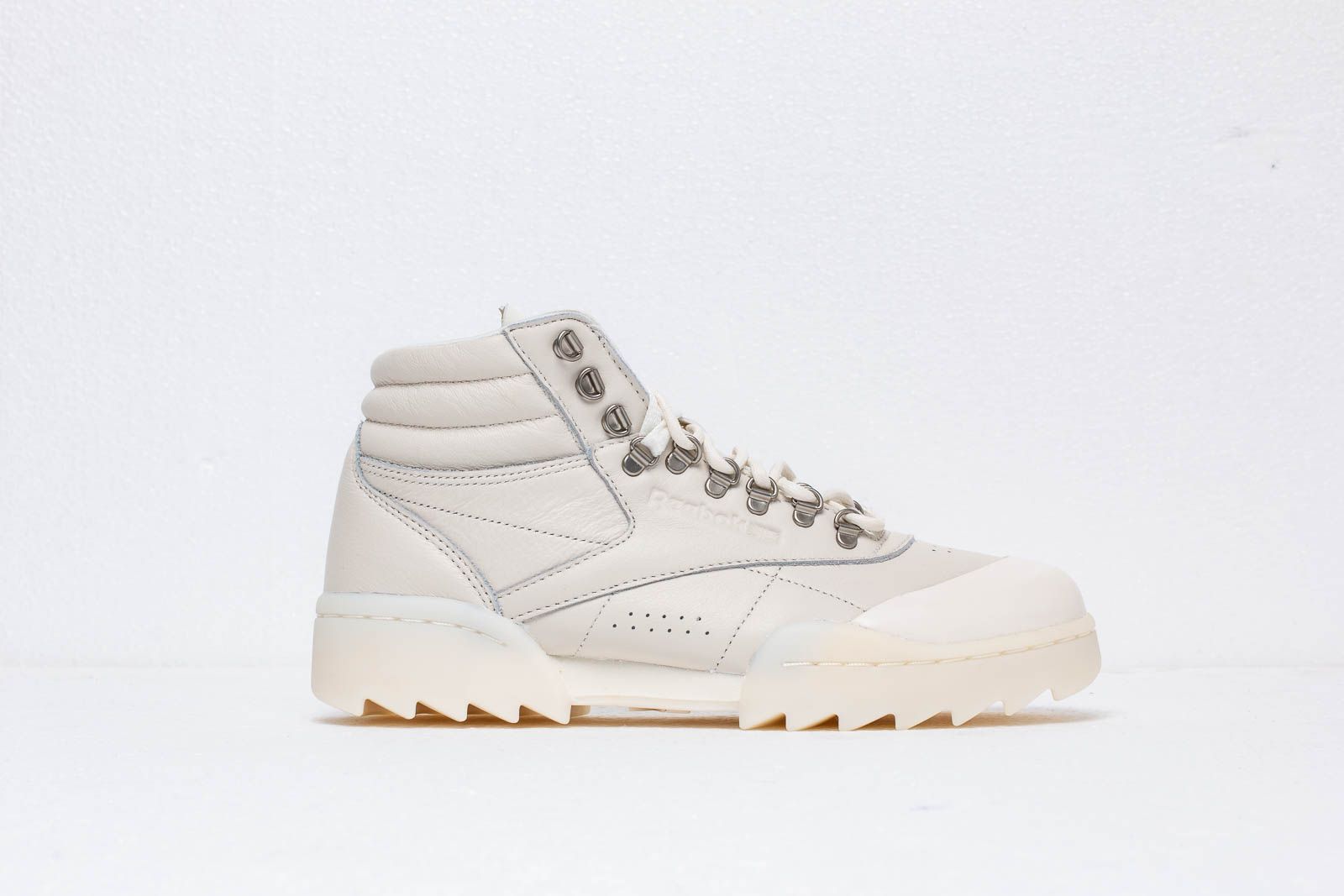Freestyle nova reebok on sale