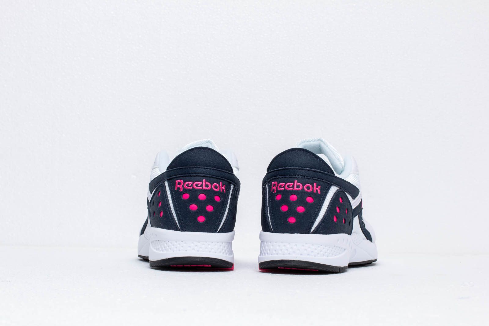 Reebok pyro leather trainers white navy store