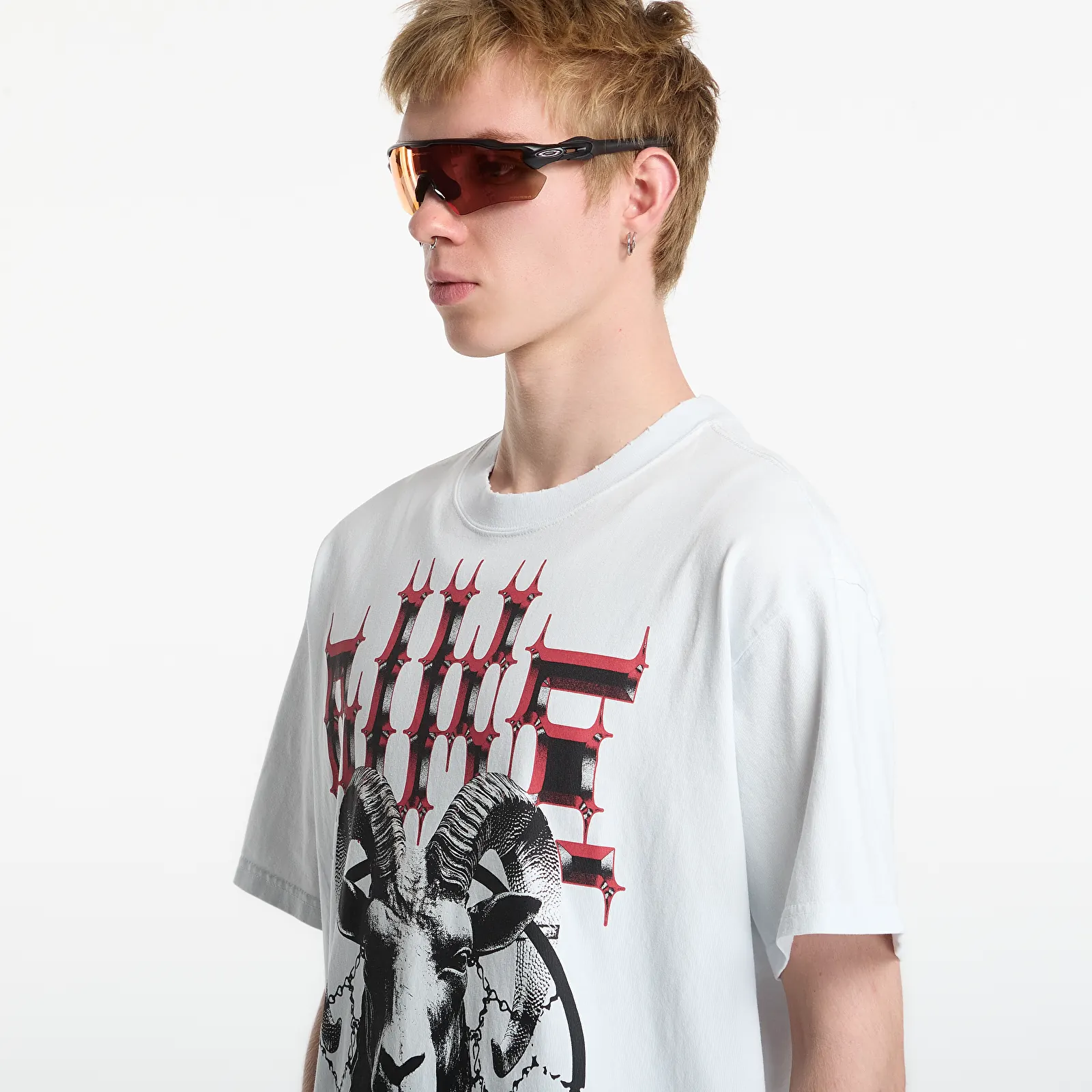 Männer T-Shirts Nike Men's Basketball T-Shirt Off White