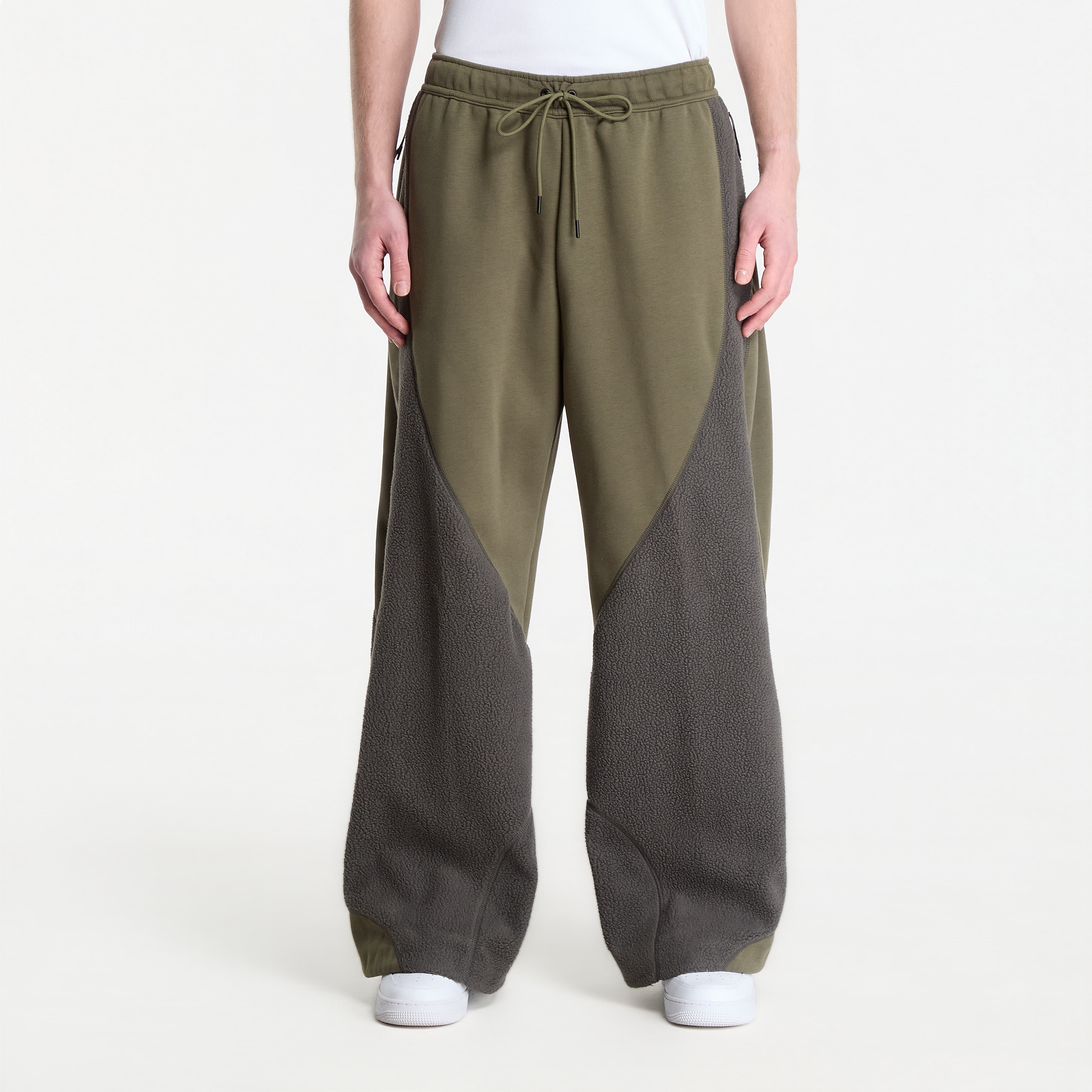 Joggingbukser Nike Tech Boreas Loose Therma-FIT Open-Hem Pants Medium Olive/ Newsprint/ Black XXL
