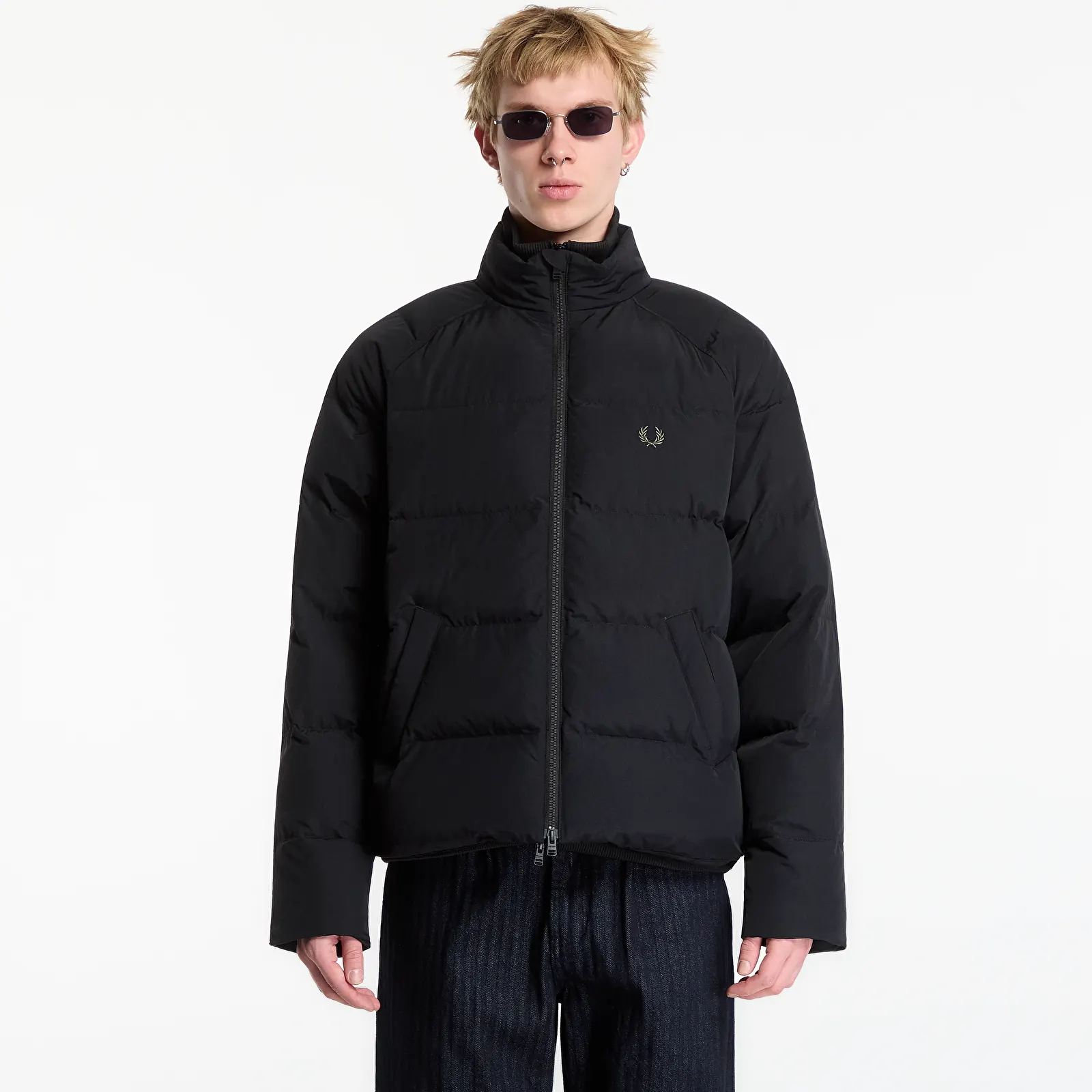 Куртки FRED PERRY Raglan Sleeve Padded Jacket Black